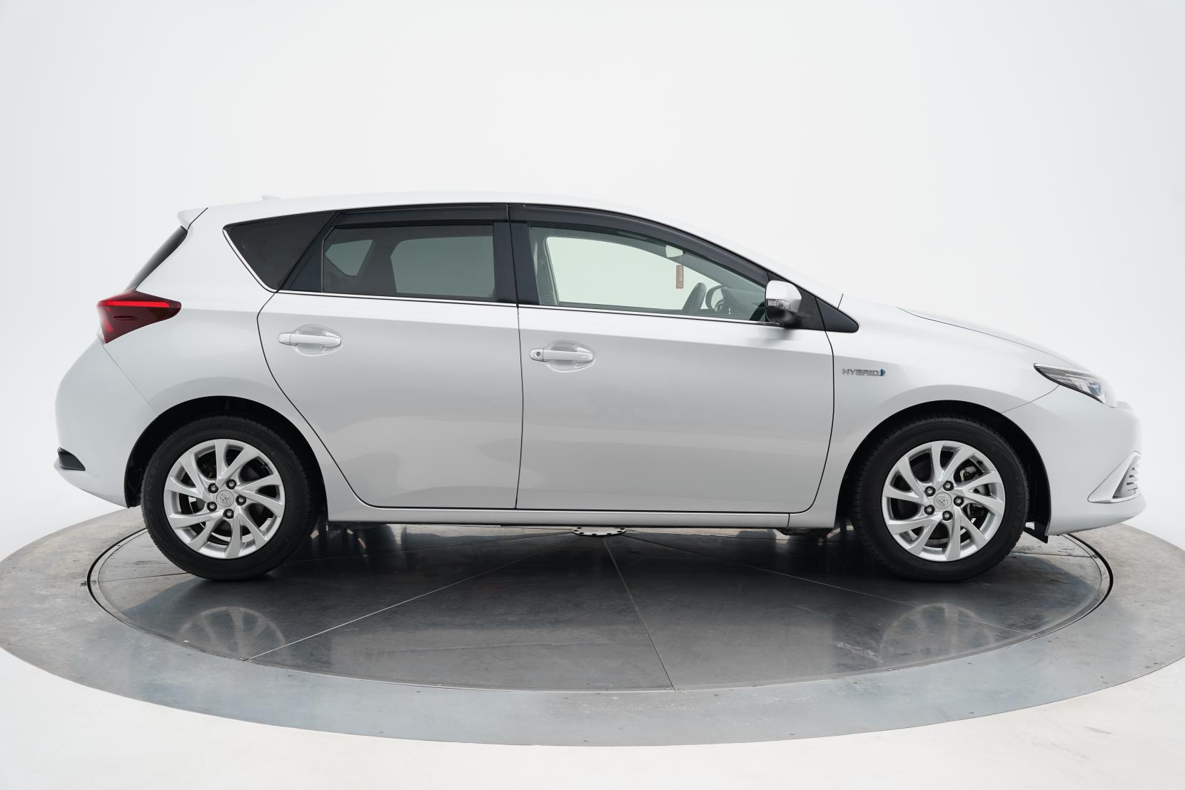 Toyota Auris 1.8 Hybrid