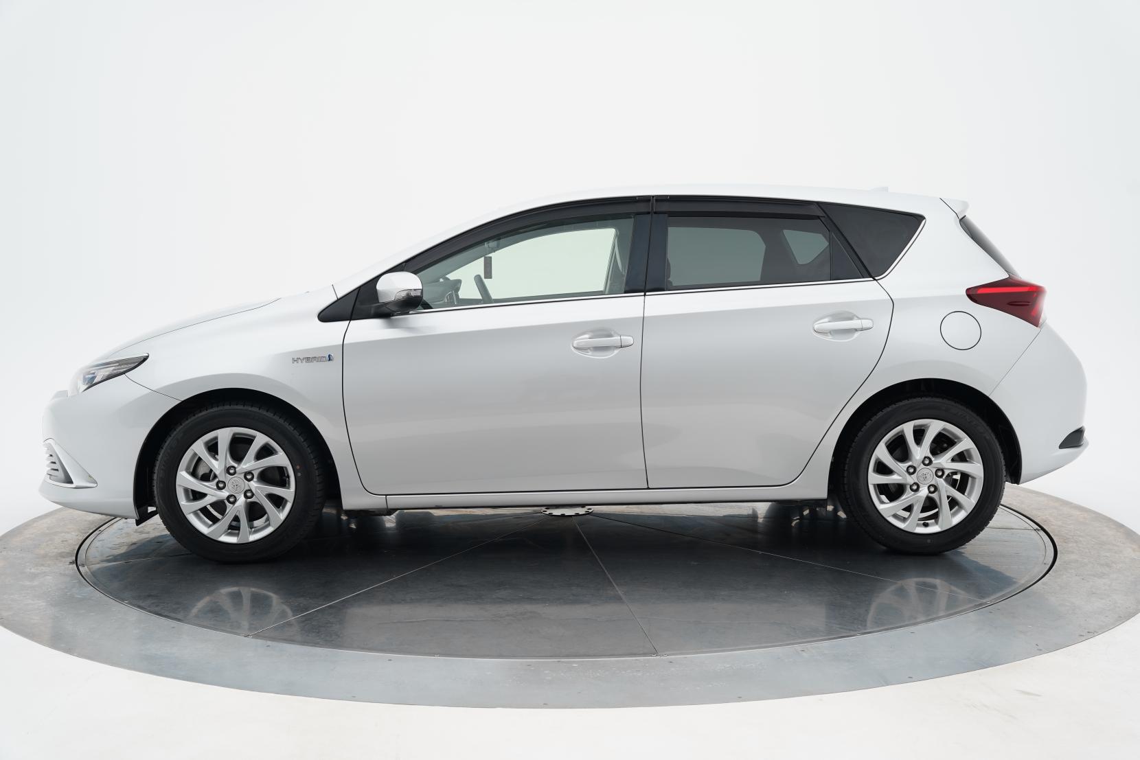Toyota Auris 1.8 Hybrid