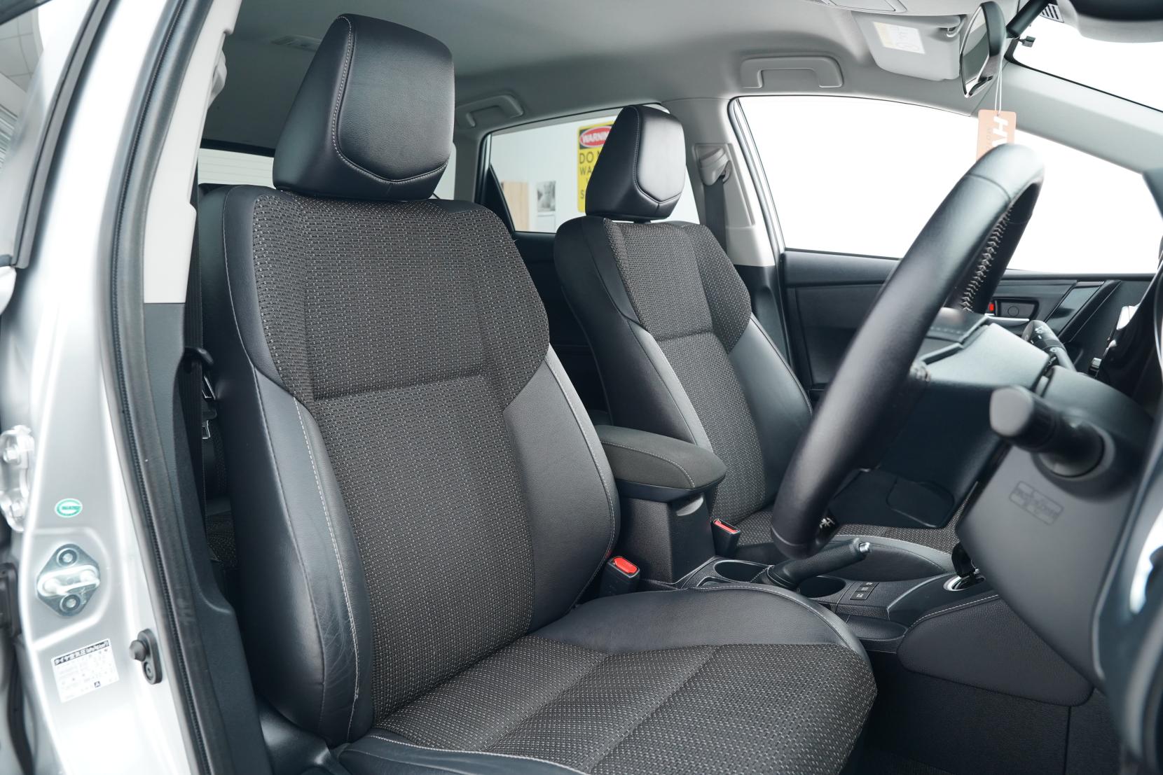 Toyota Auris 1.8 Hybrid