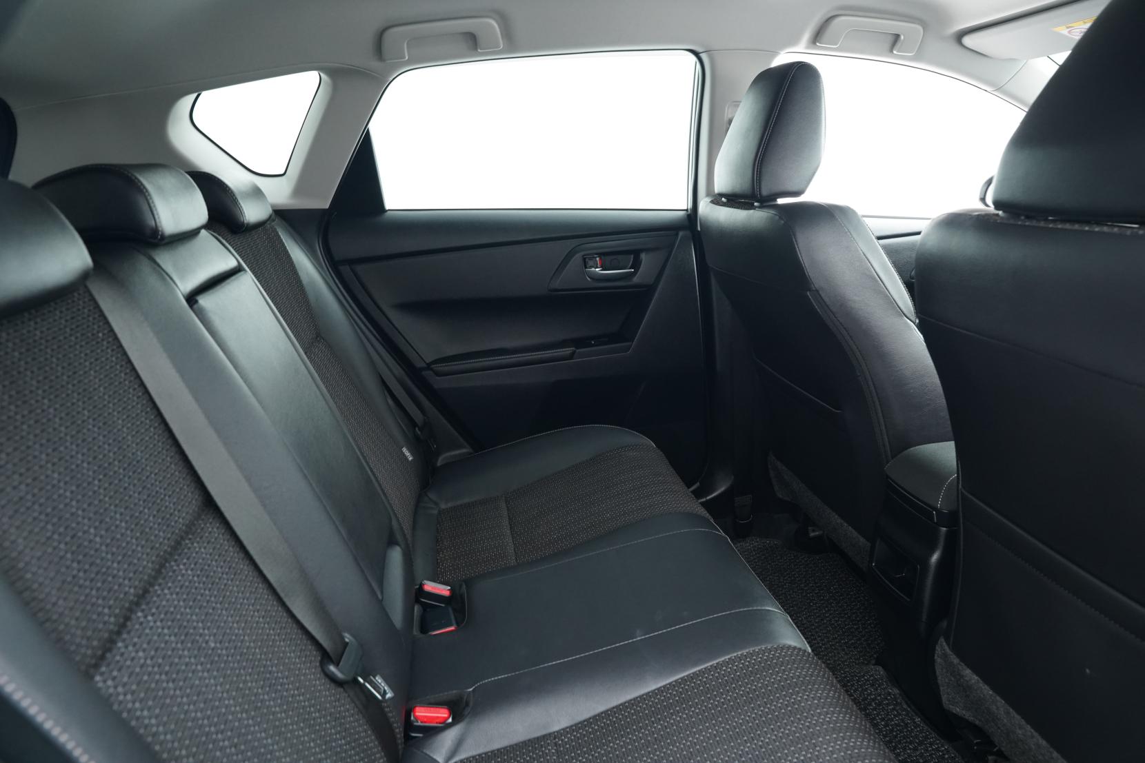 Toyota Auris 1.8 Hybrid