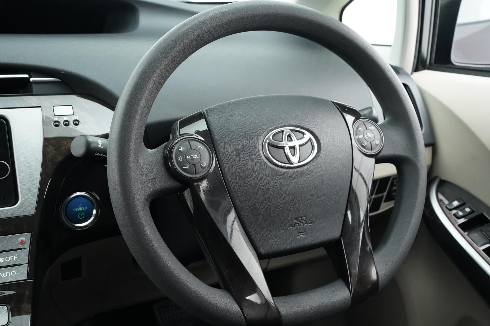 Toyota Prius 1.8 S MYCODE