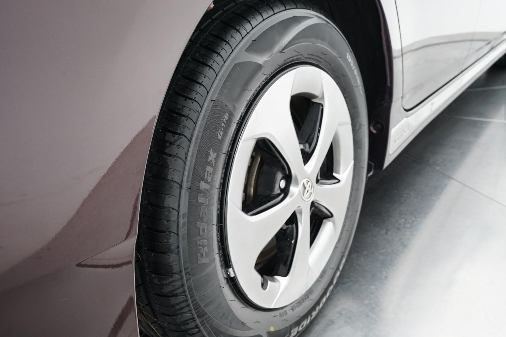 Toyota Prius 1.8 S MYCODE