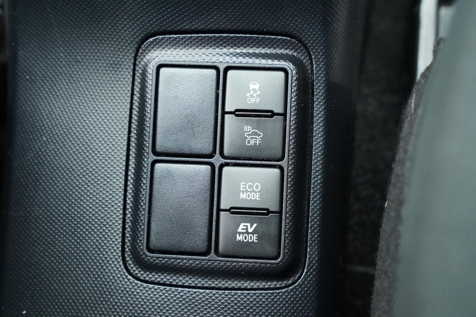 Toyota Aqua 1.5 Aqua II (facelift 2025) S Push Start