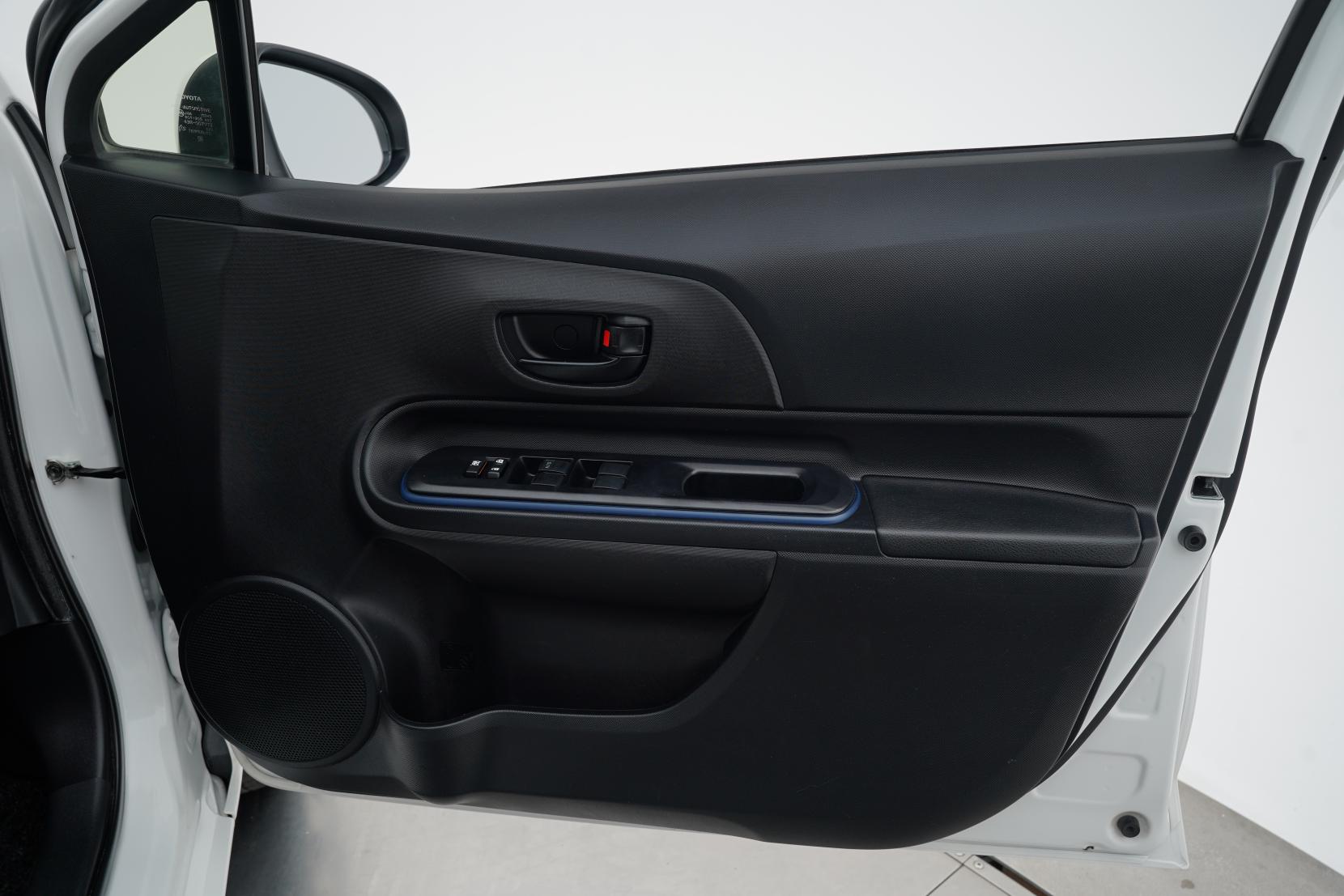 Toyota Aqua 1.5 Aqua II (facelift 2025) S Push Start