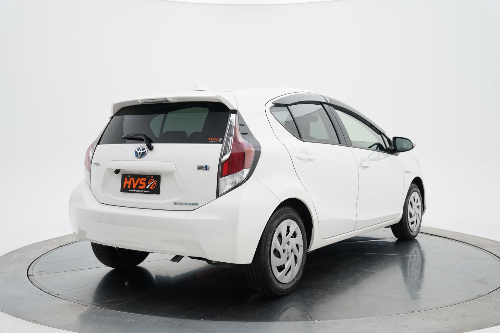 Toyota Aqua 1.5 Aqua II (facelift 2025) S Push Start