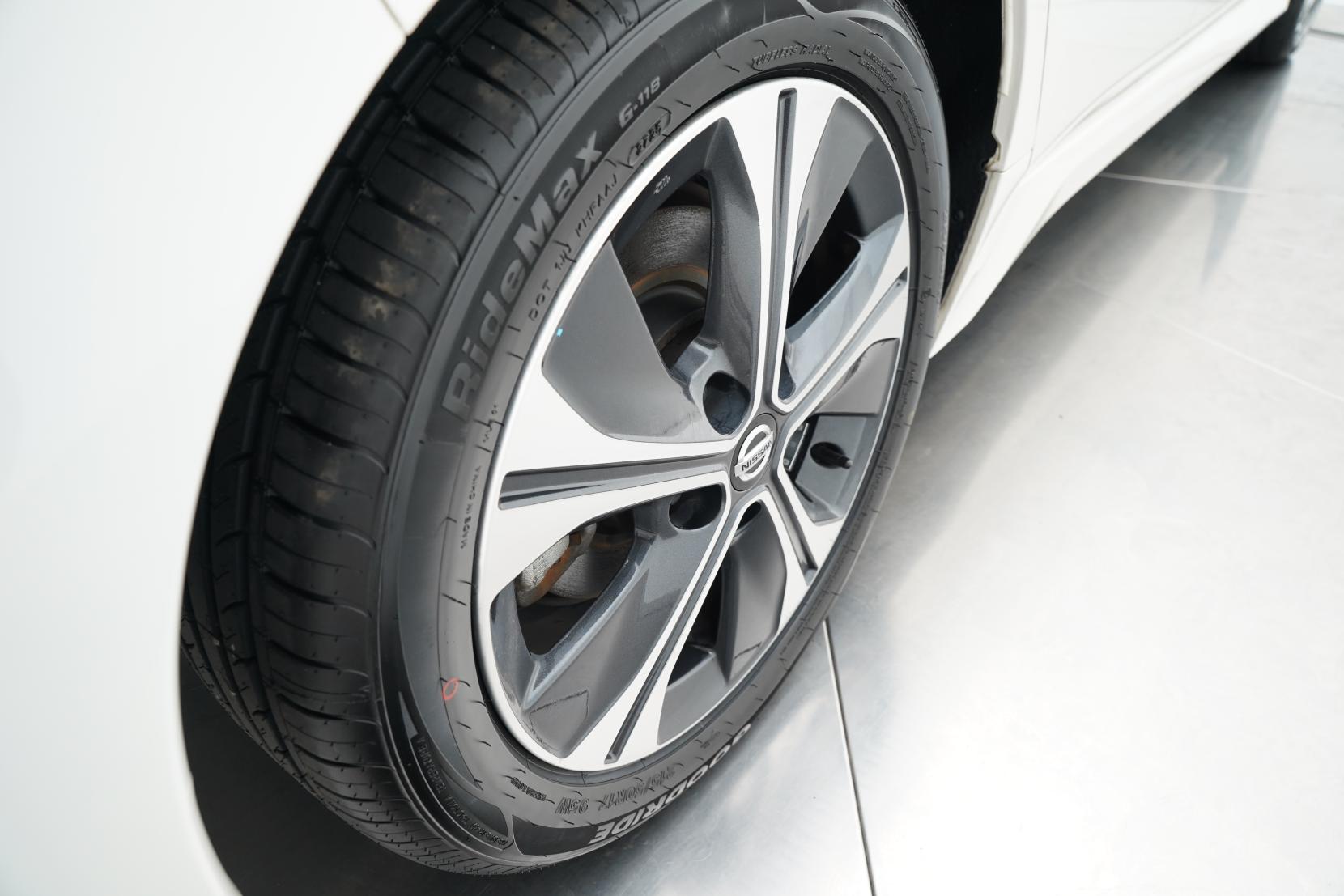 Nissan Leaf E+G 62kW 88% SOH Leather Bose