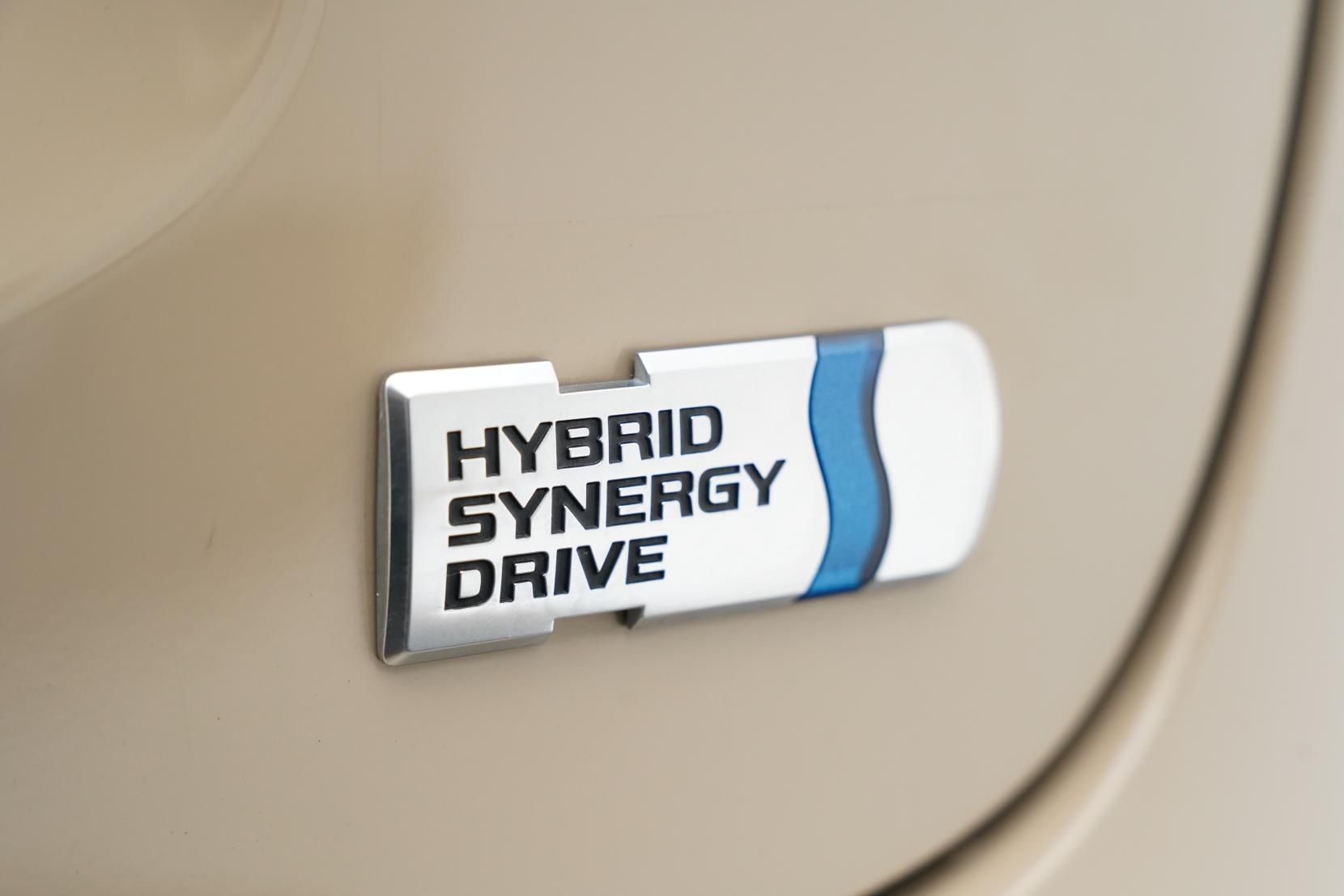 Toyota Yaris 1.5 HYBRID HYBRID X