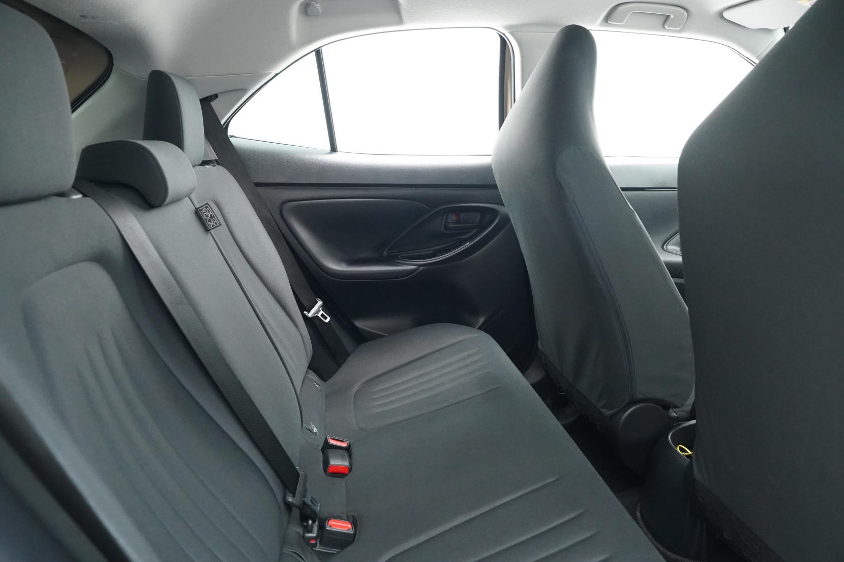 Toyota Yaris 1.5 HYBRID HYBRID X