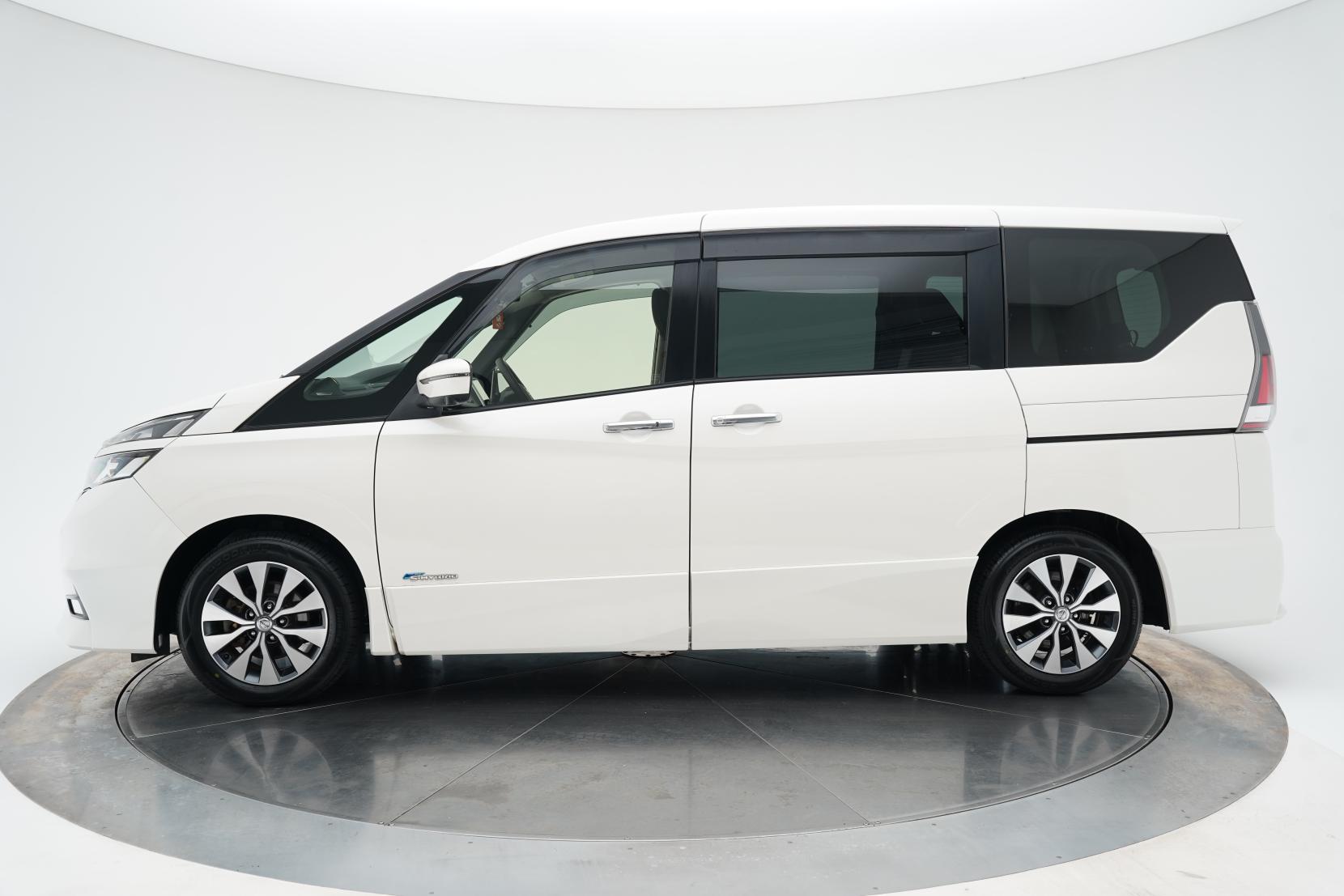 Nissan Serena (1991 – present) 2.0 Hybrid HighwayStar G