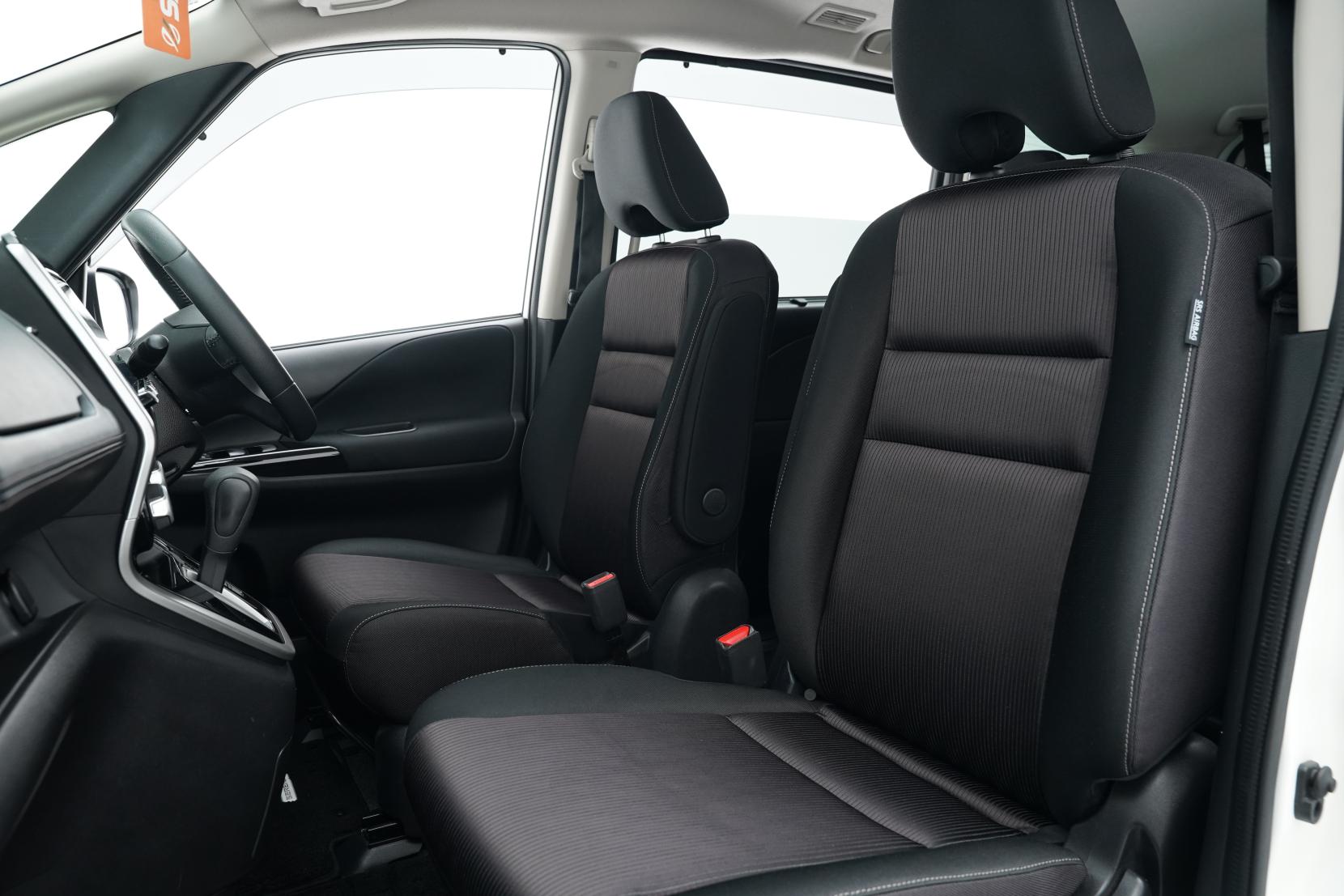 Nissan Serena (1991 – present) 2.0 Hybrid HighwayStar G