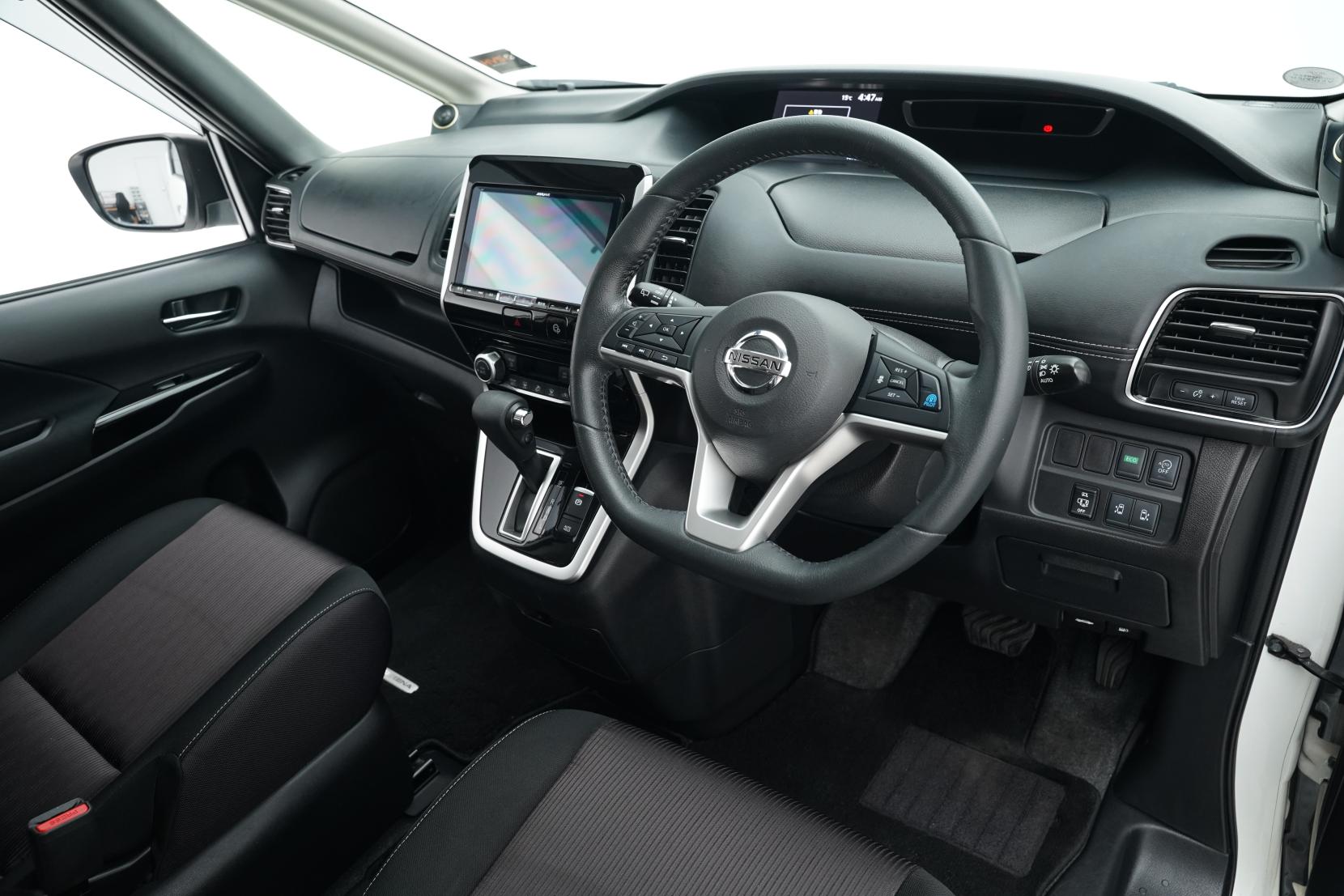 Nissan Serena (1991 – present) 2.0 Hybrid HighwayStar G