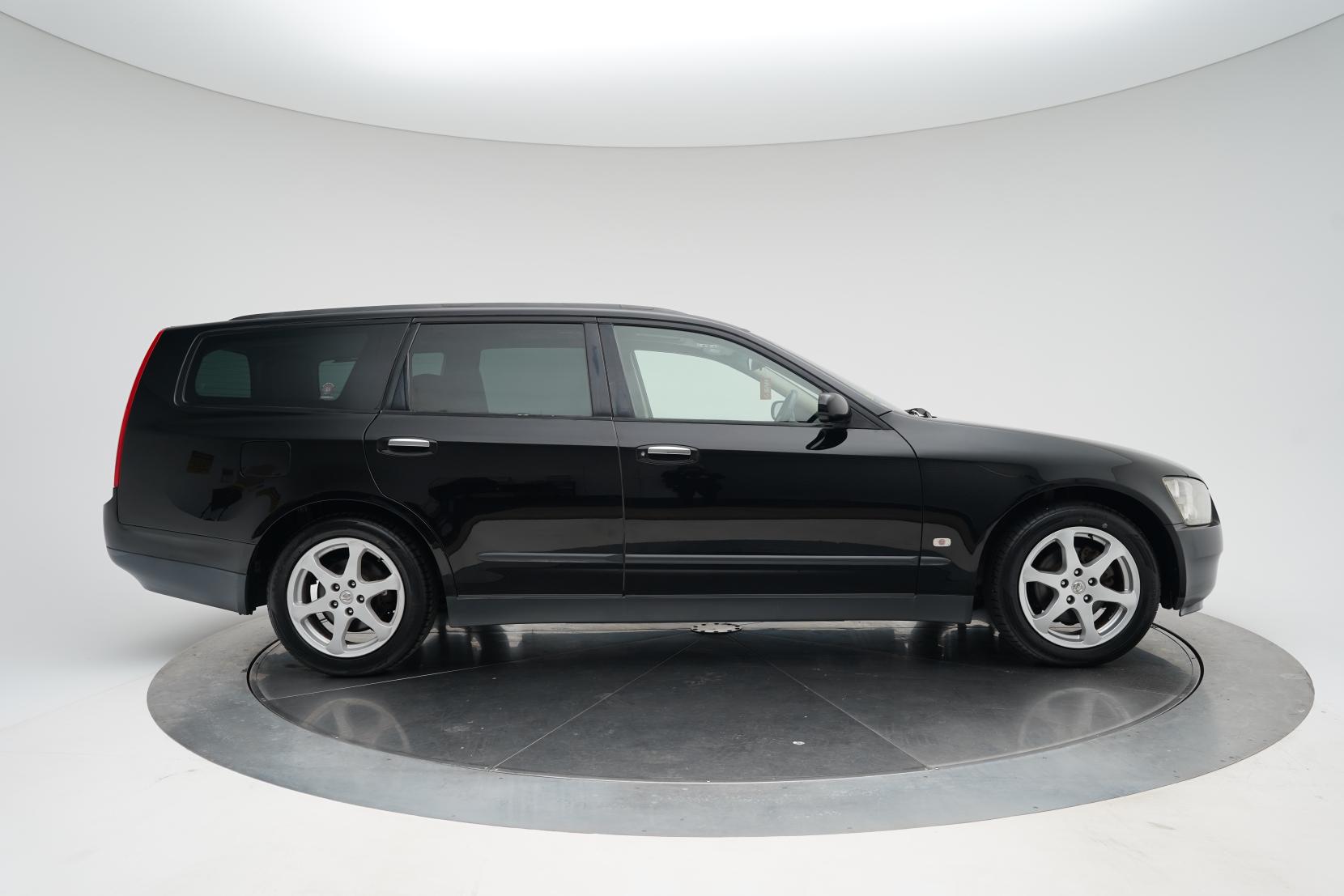 Nissan Stagea 2.5 4WD 250T RS FOUR V