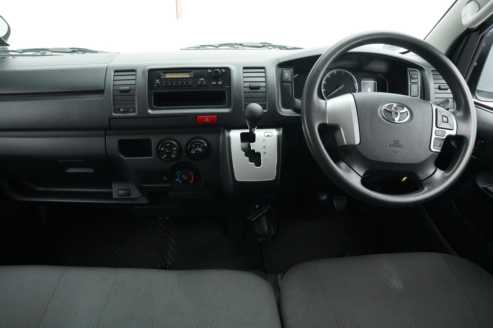 Toyota Hiace 2.8 Diesel 5 Door 