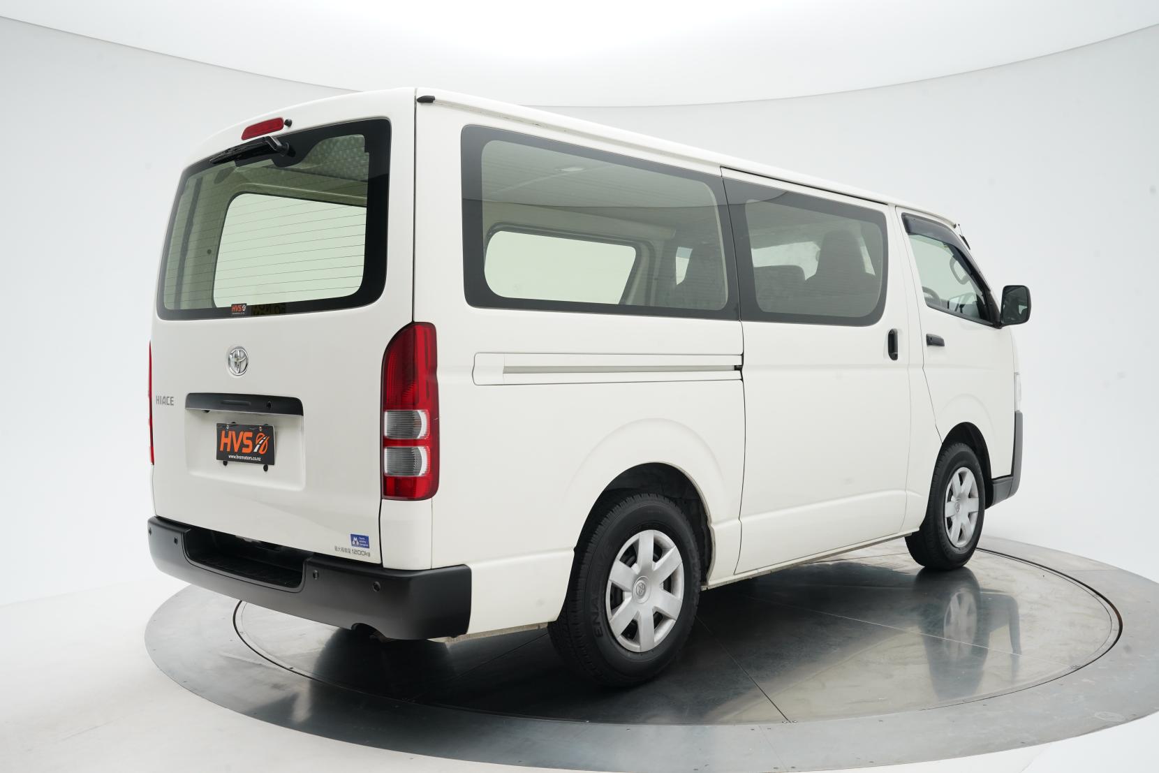 Toyota Hiace 2.8 Diesel 5 Door 