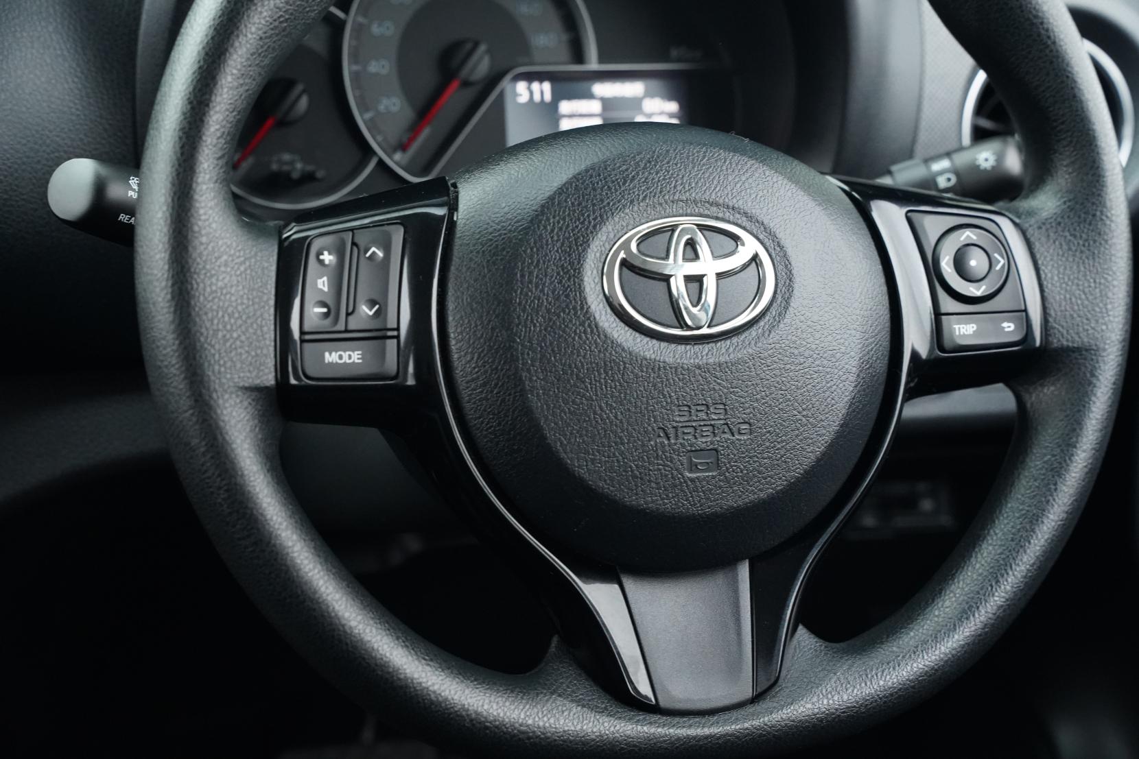 Toyota Vitz 1.3 F LED EDITION