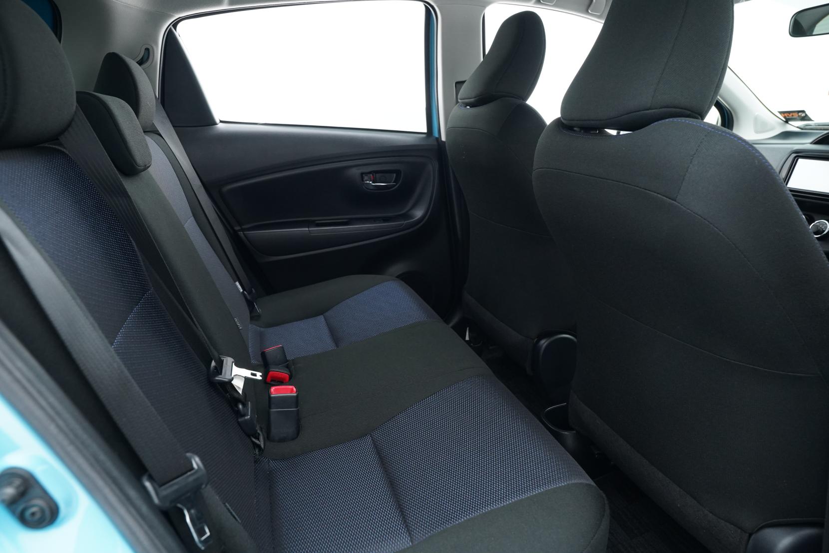 Toyota Vitz 1.3 F LED EDITION