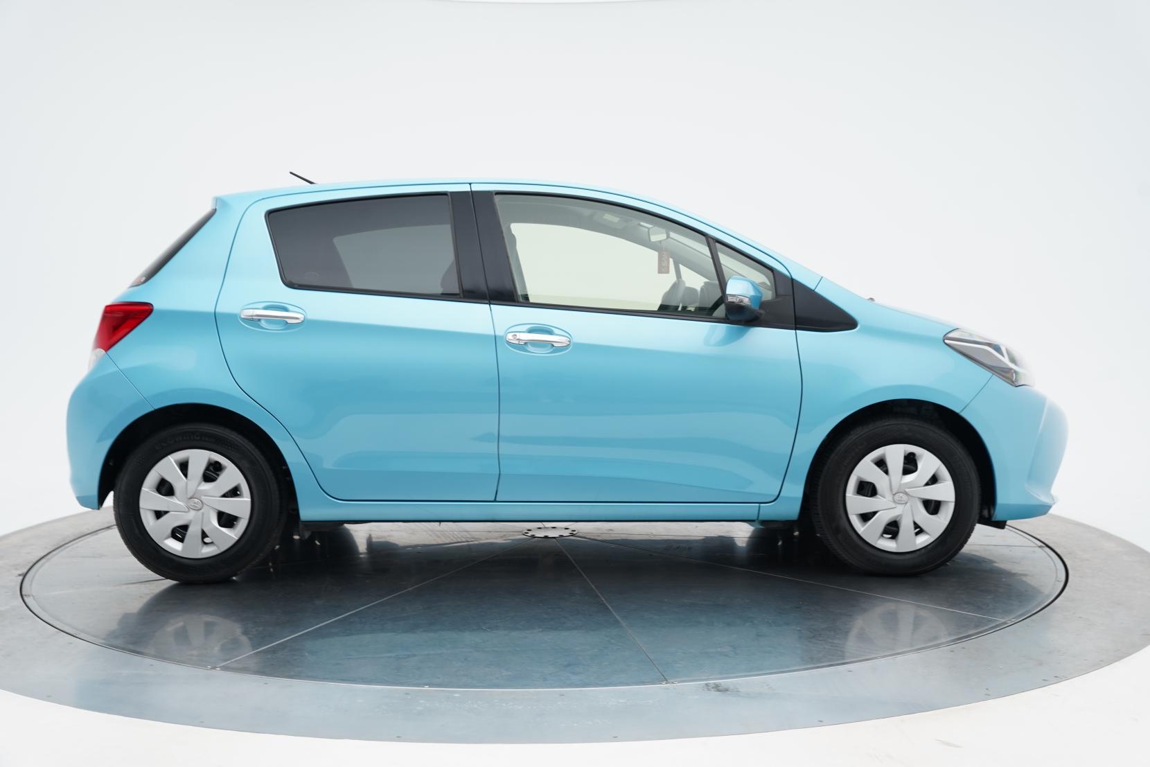 Toyota Vitz 1.3 F LED EDITION