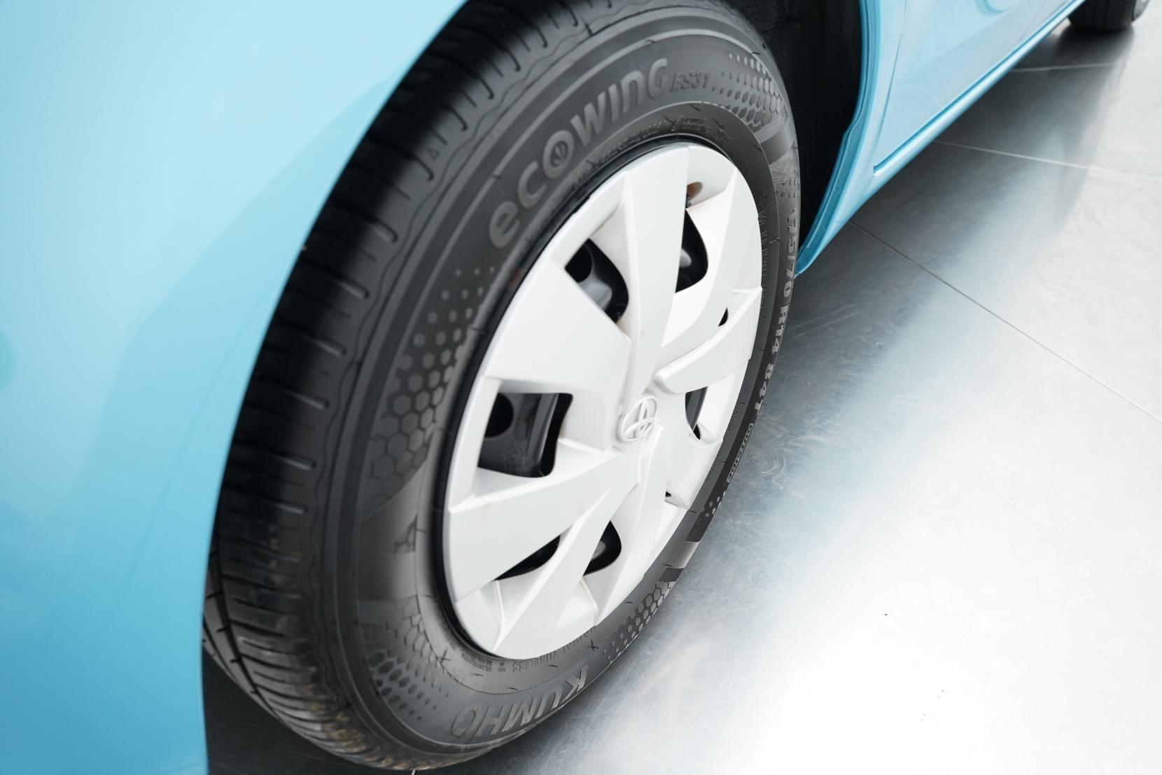 Toyota Vitz 1.3 F LED EDITION