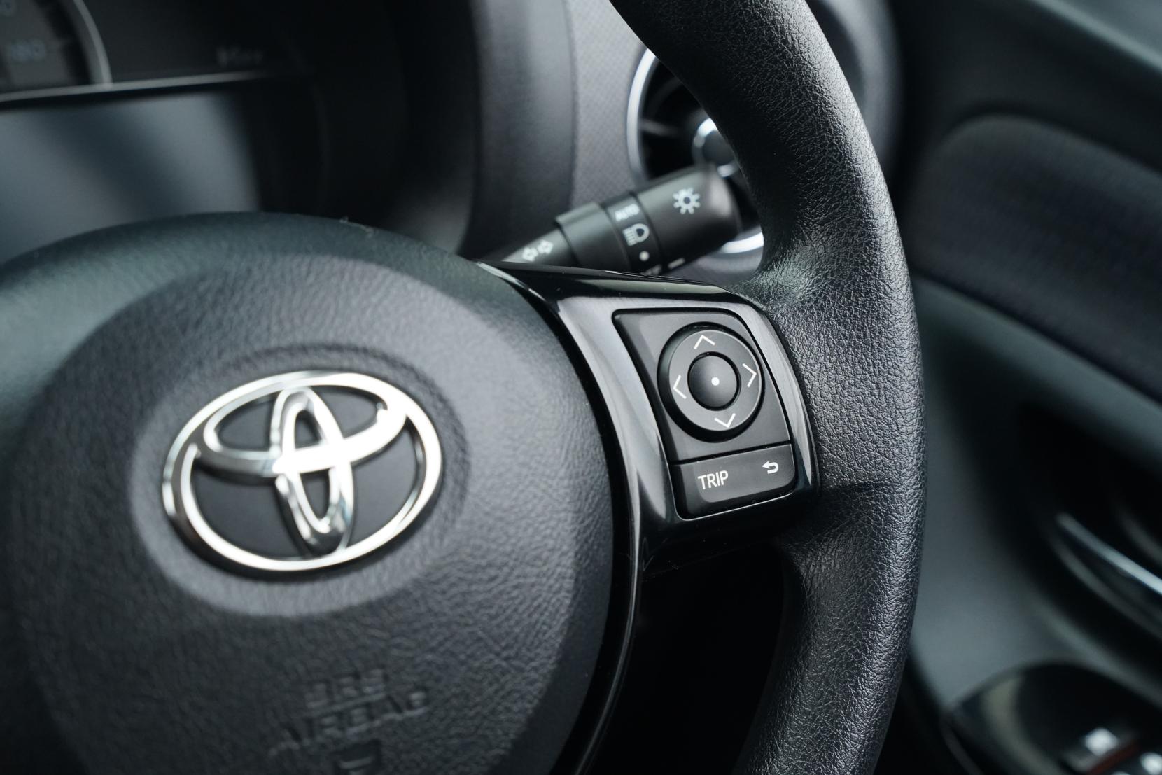 Toyota Vitz 1.3 F LED EDITION