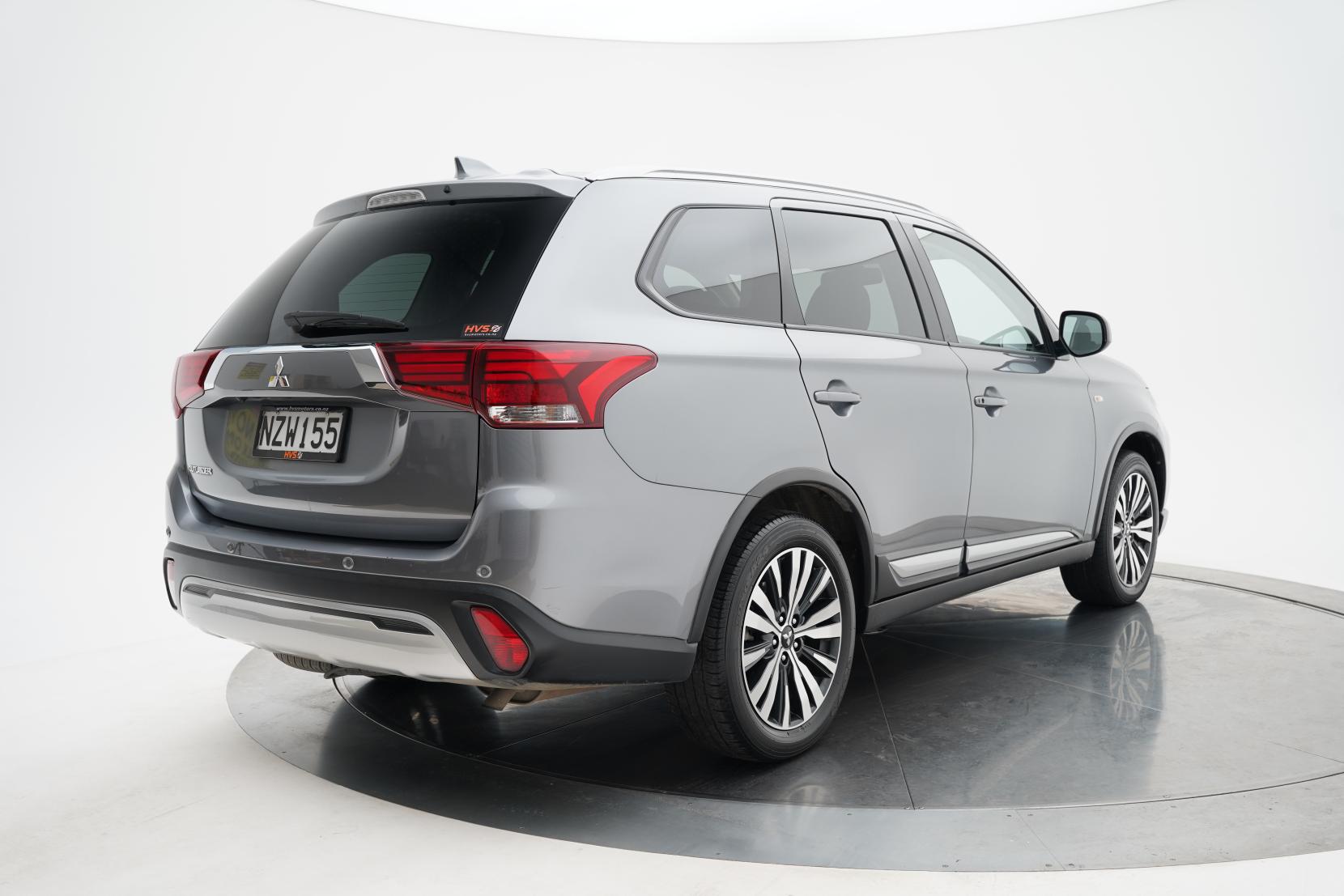 Mitsubishi Outlander 2.4 Outlander III (facelift 2018) LS 2.4P/CVT