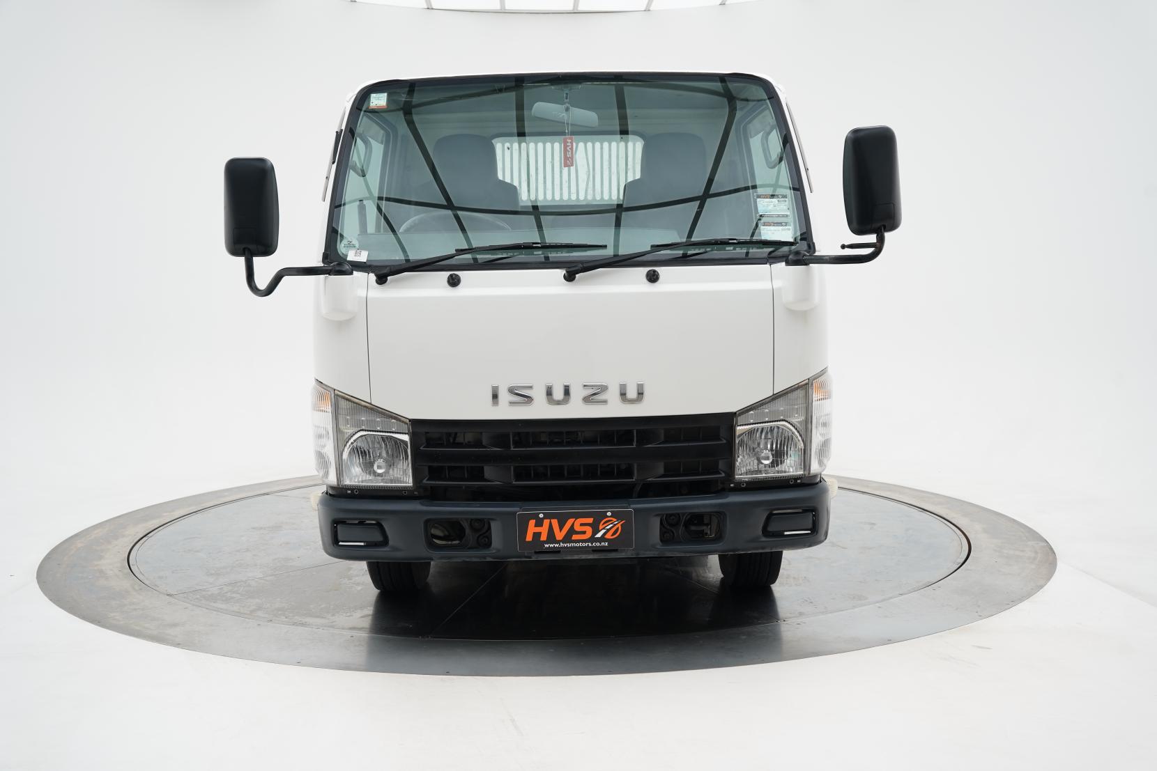 Isuzu Elf 3.0 2 ton Tipper Car License