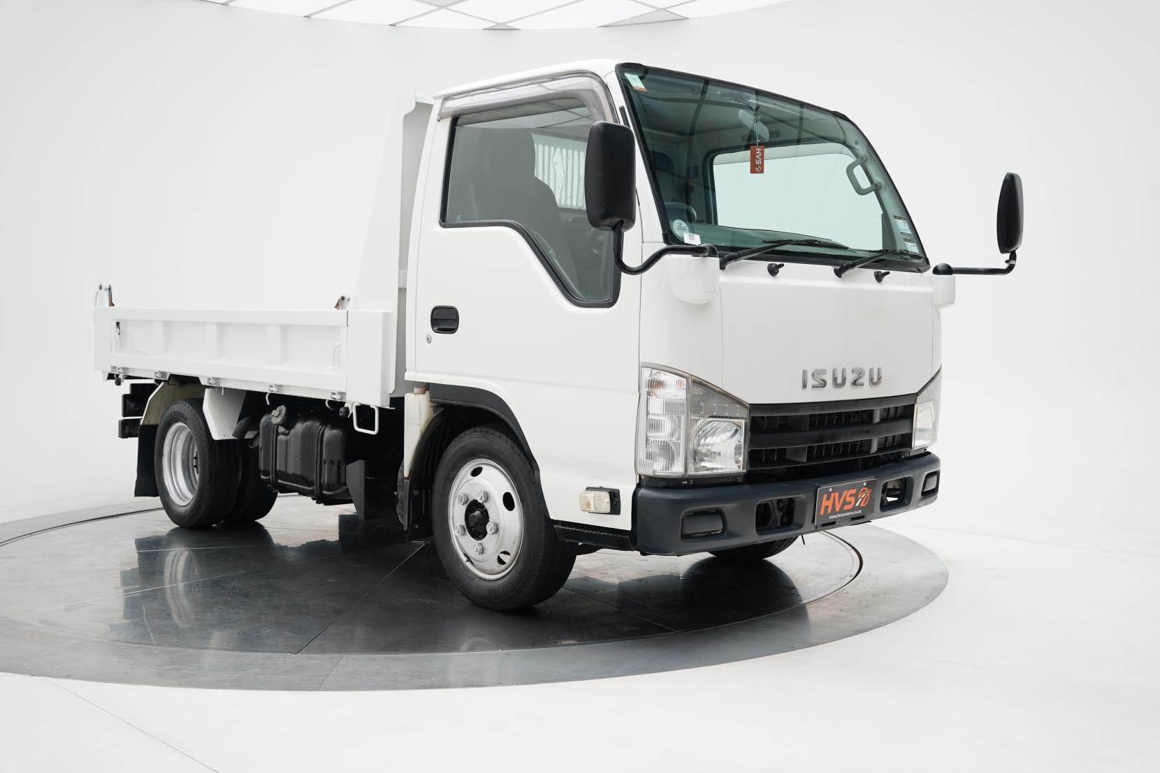 Isuzu Elf 3.0 2 ton Tipper Car License