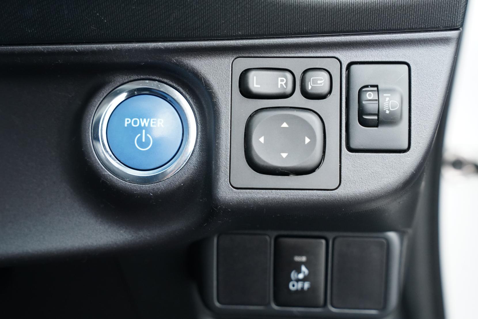 Toyota Aqua 1.5 S Push Start