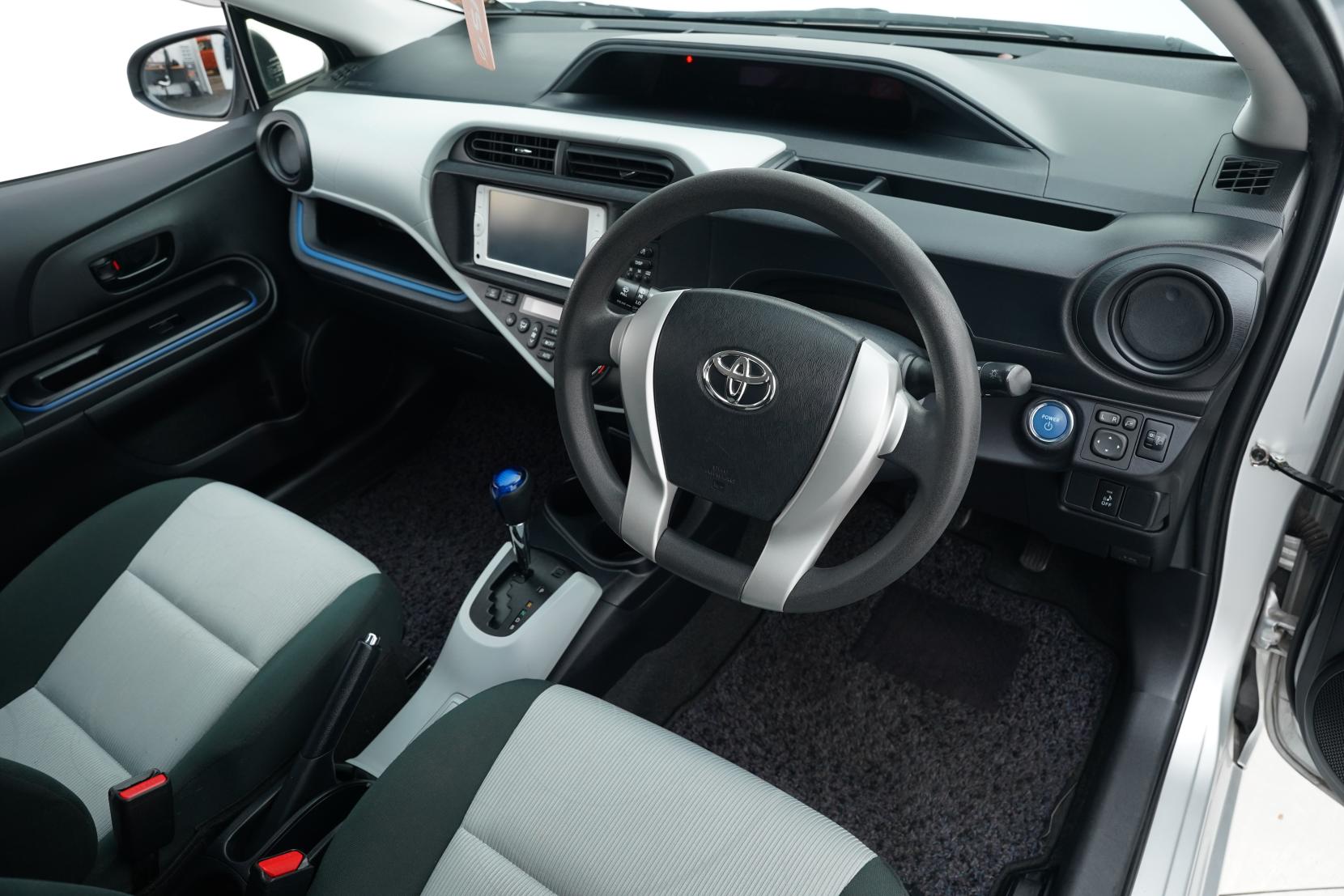 Toyota Aqua 1.5 S Push Start