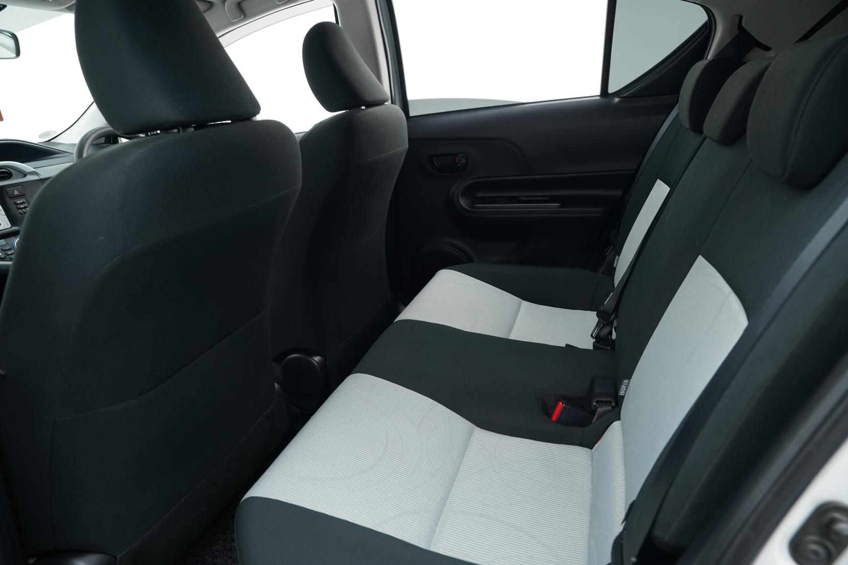 Toyota Aqua 1.5 S Push Start