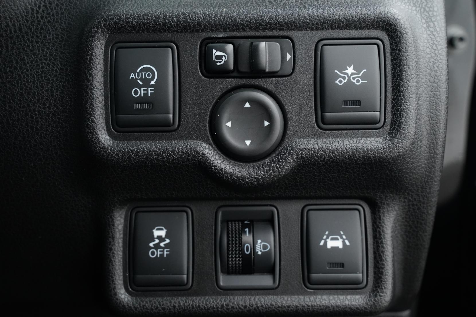 Nissan Note (2004–present) 1.2 X EMERGENCY BRAKE PACKAGE