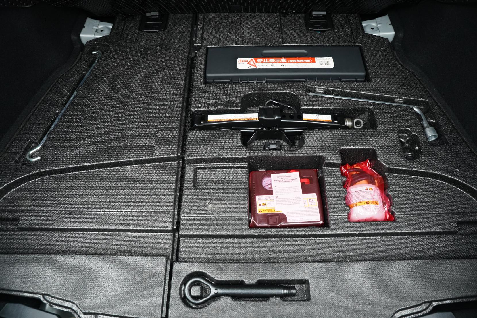 Toyota Prius Hybrid E