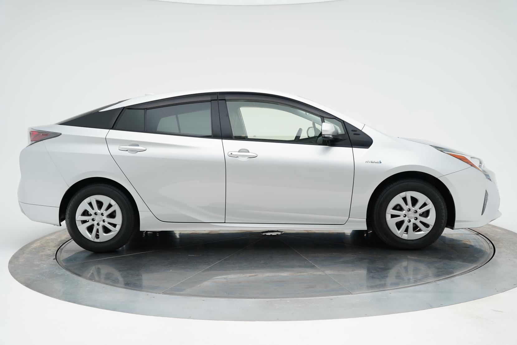 Toyota Prius Hybrid E