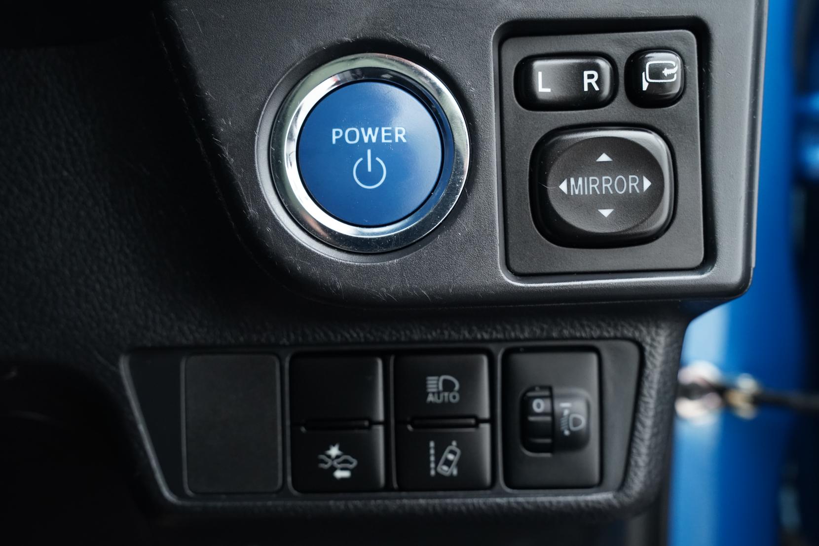 Toyota Corolla 1.5 FIELDER HYBRID EX