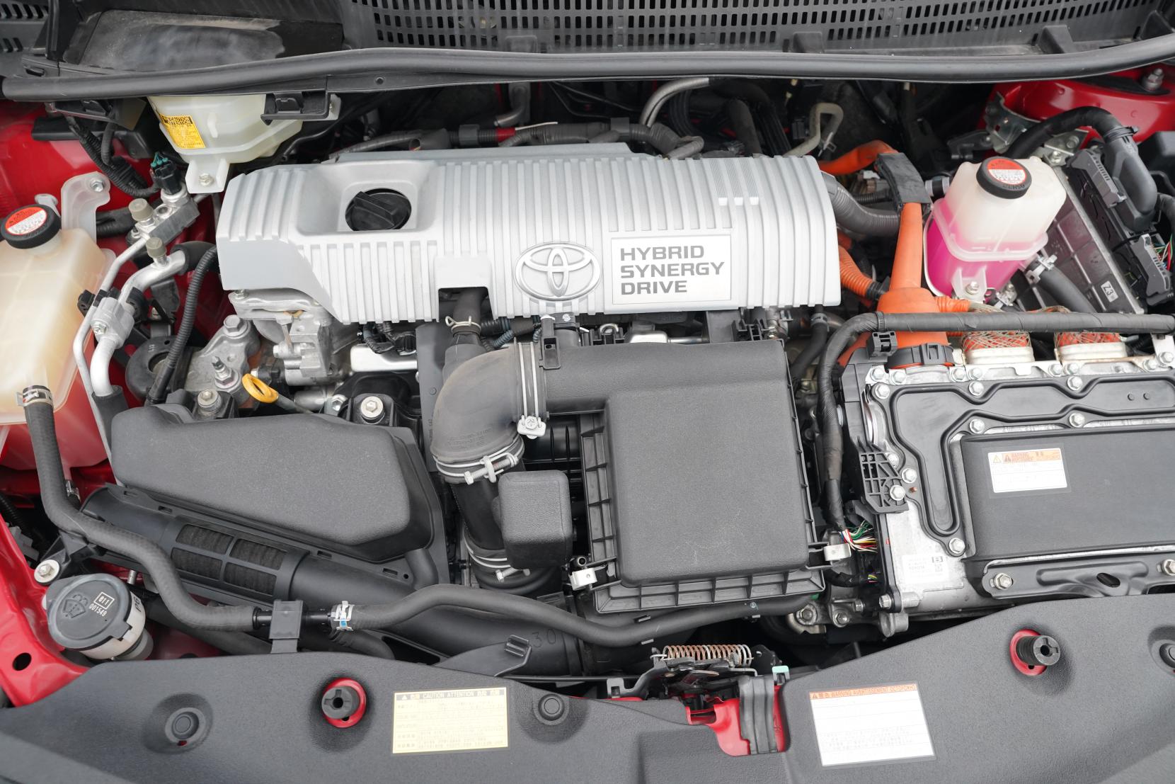 Toyota Prius 1.8 ALPHA S TOURING SELECTION