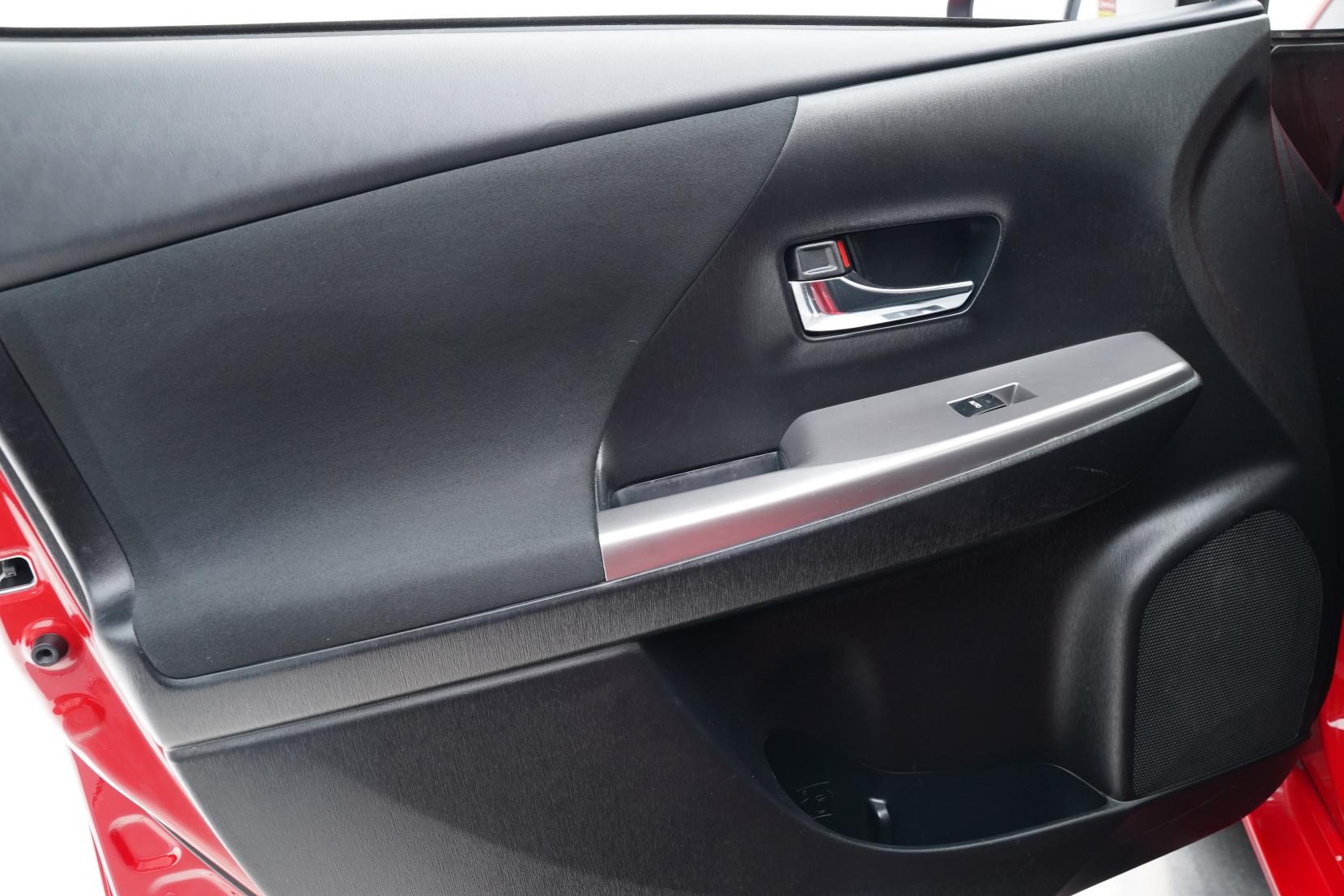 Toyota Prius 1.8 ALPHA S TOURING SELECTION