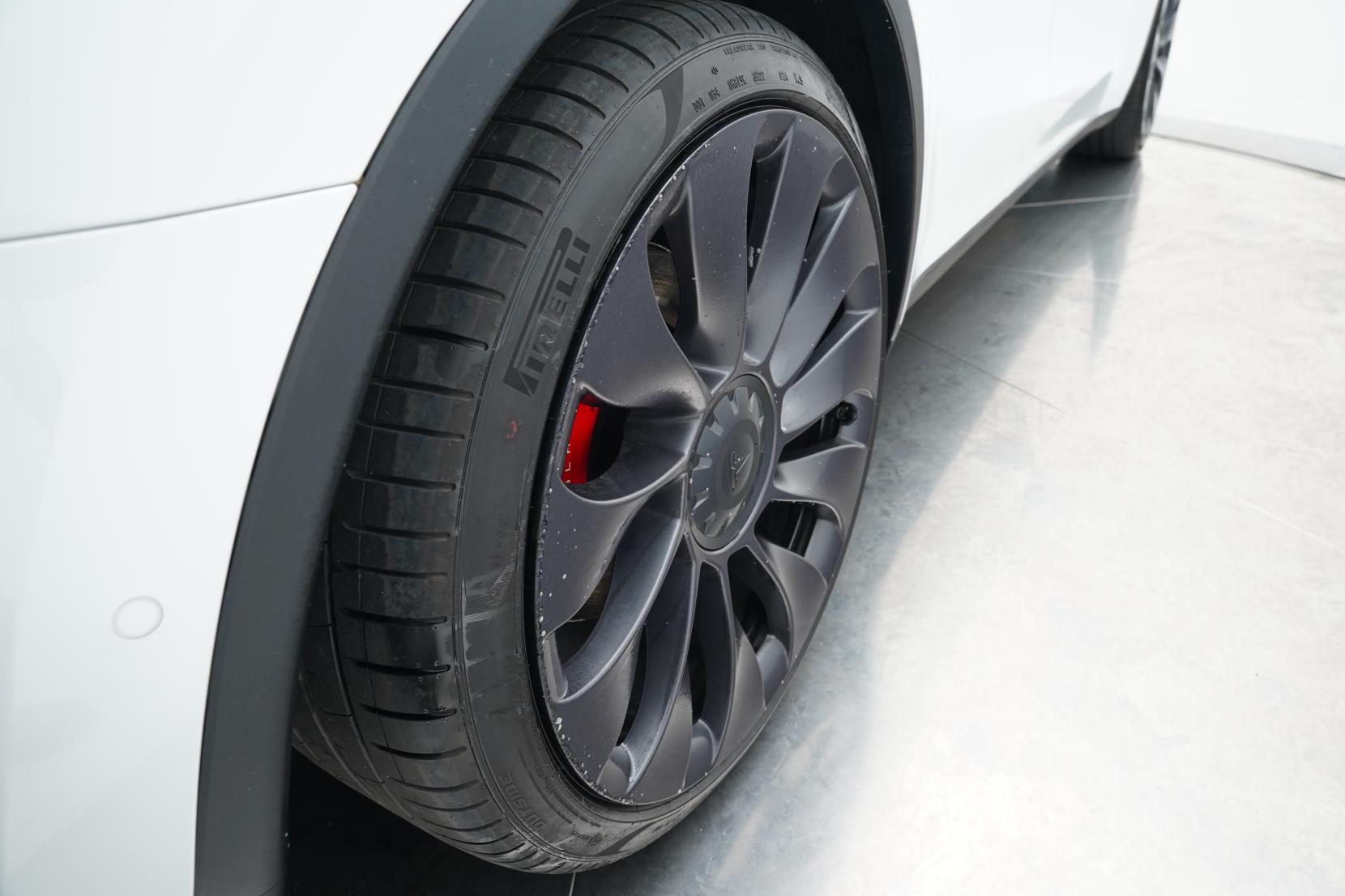 Tesla Model Y PERFORMANCE 79KWH/EV Performance AWD