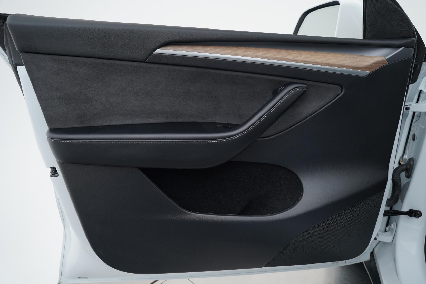 Tesla Model Y PERFORMANCE 79KWH/EV Performance AWD