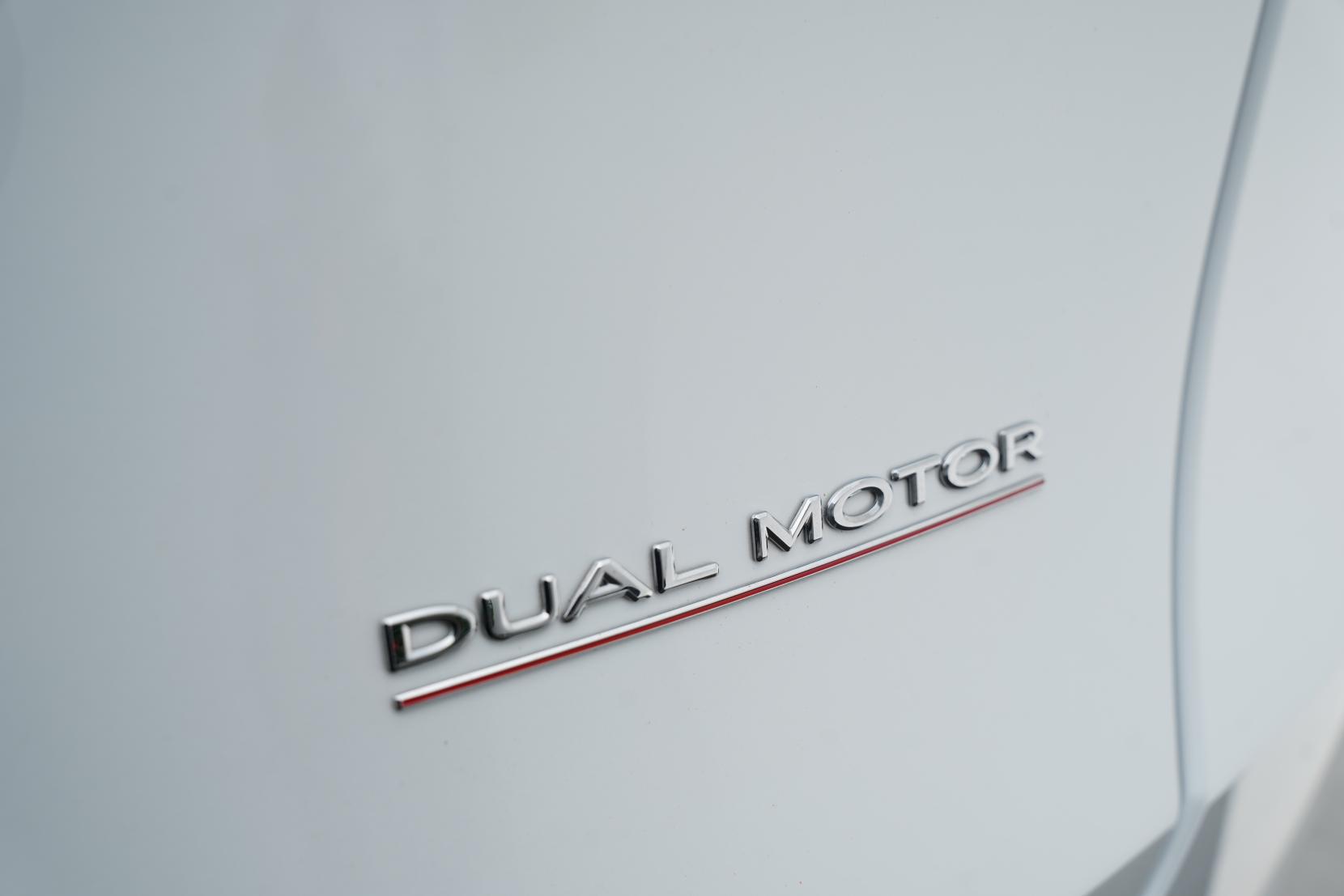 Tesla Model Y PERFORMANCE 79KWH/EV Performance AWD