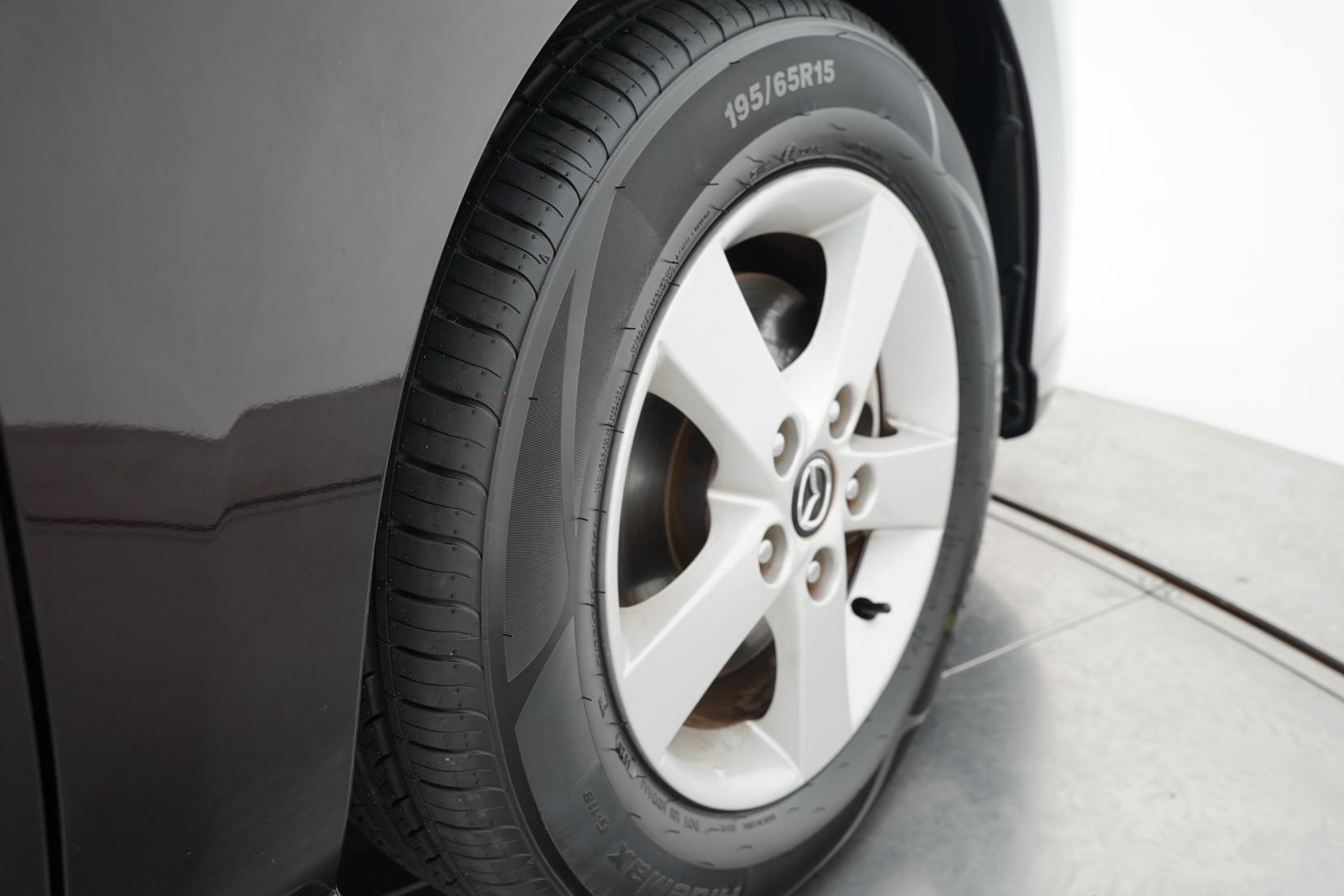 Mazda Premacy 2.0 20S- SKYACTIVE