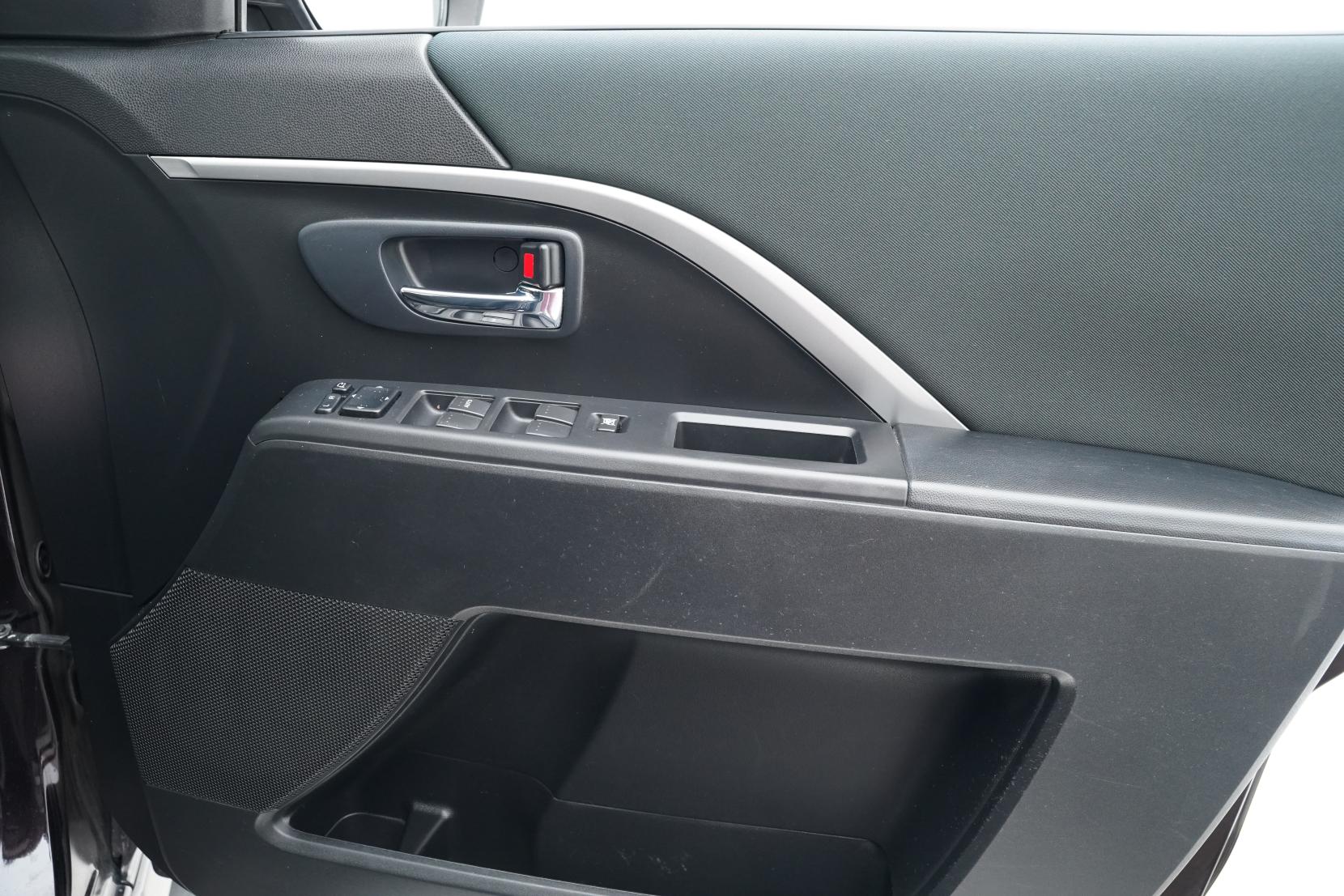 Mazda Premacy 2.0 20S- SKYACTIVE