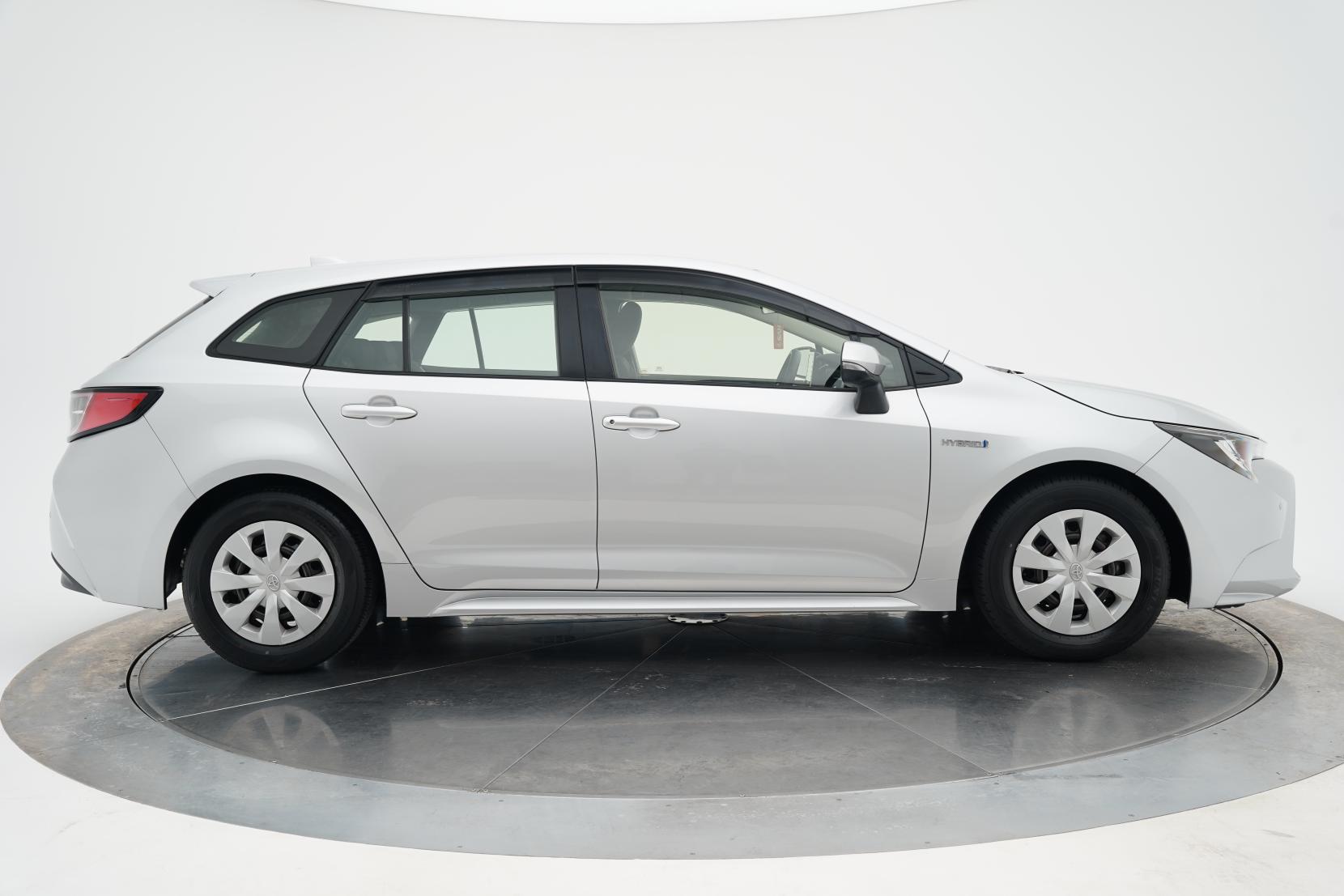 Toyota Corolla Touring Hybrid G-X