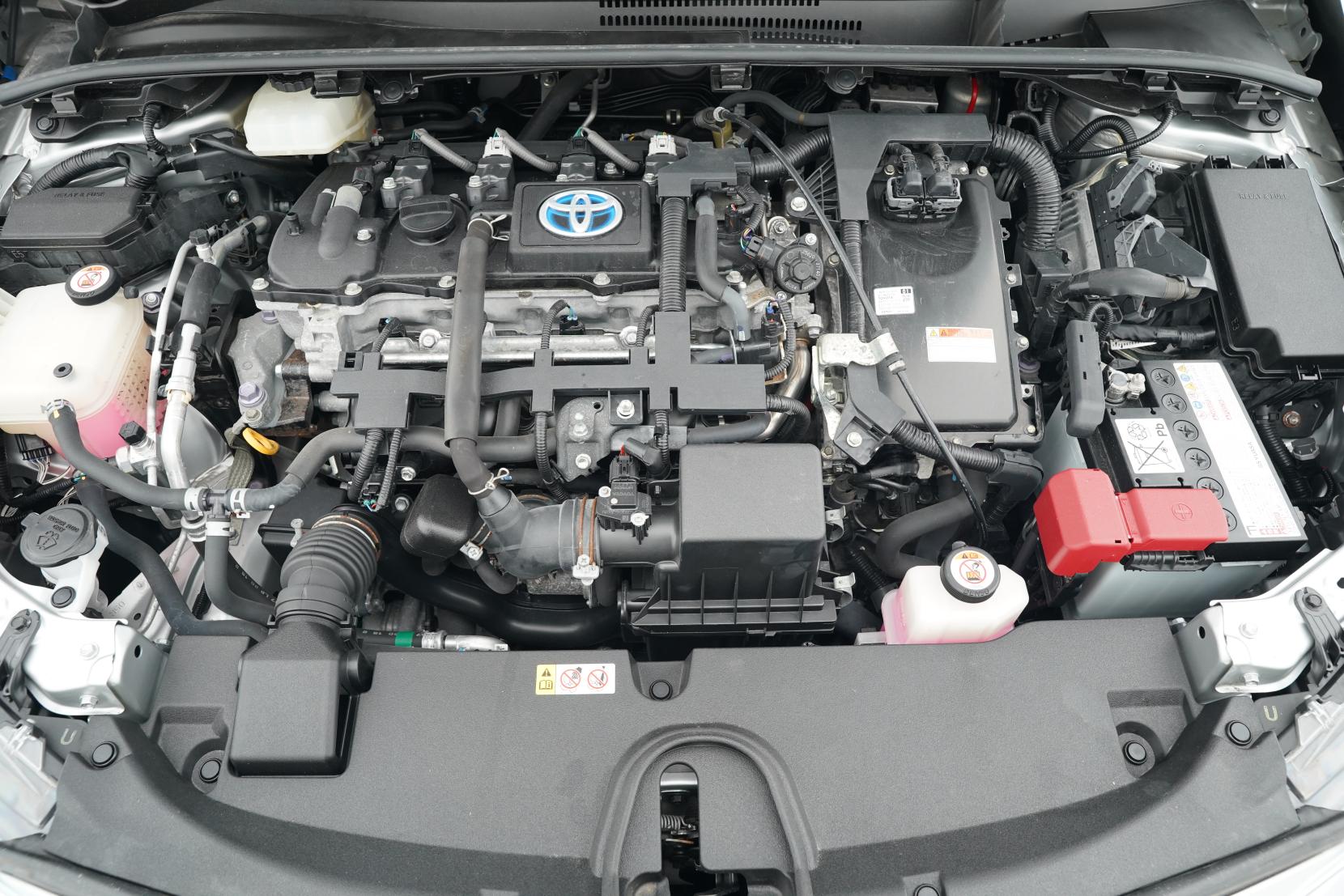Toyota Corolla Touring Hybrid G-X