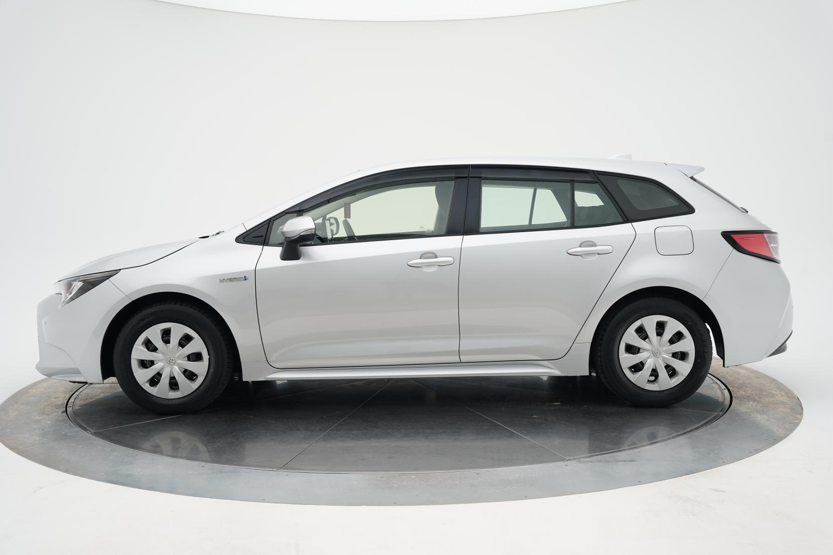 Toyota Corolla Touring Hybrid G-X