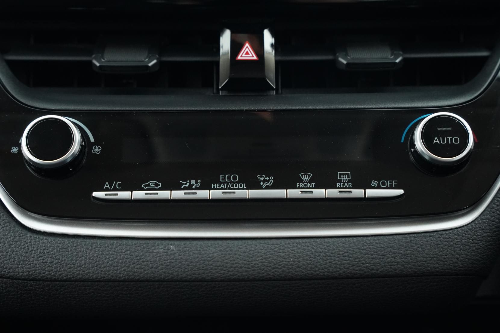 Toyota Corolla Touring Hybrid G-X