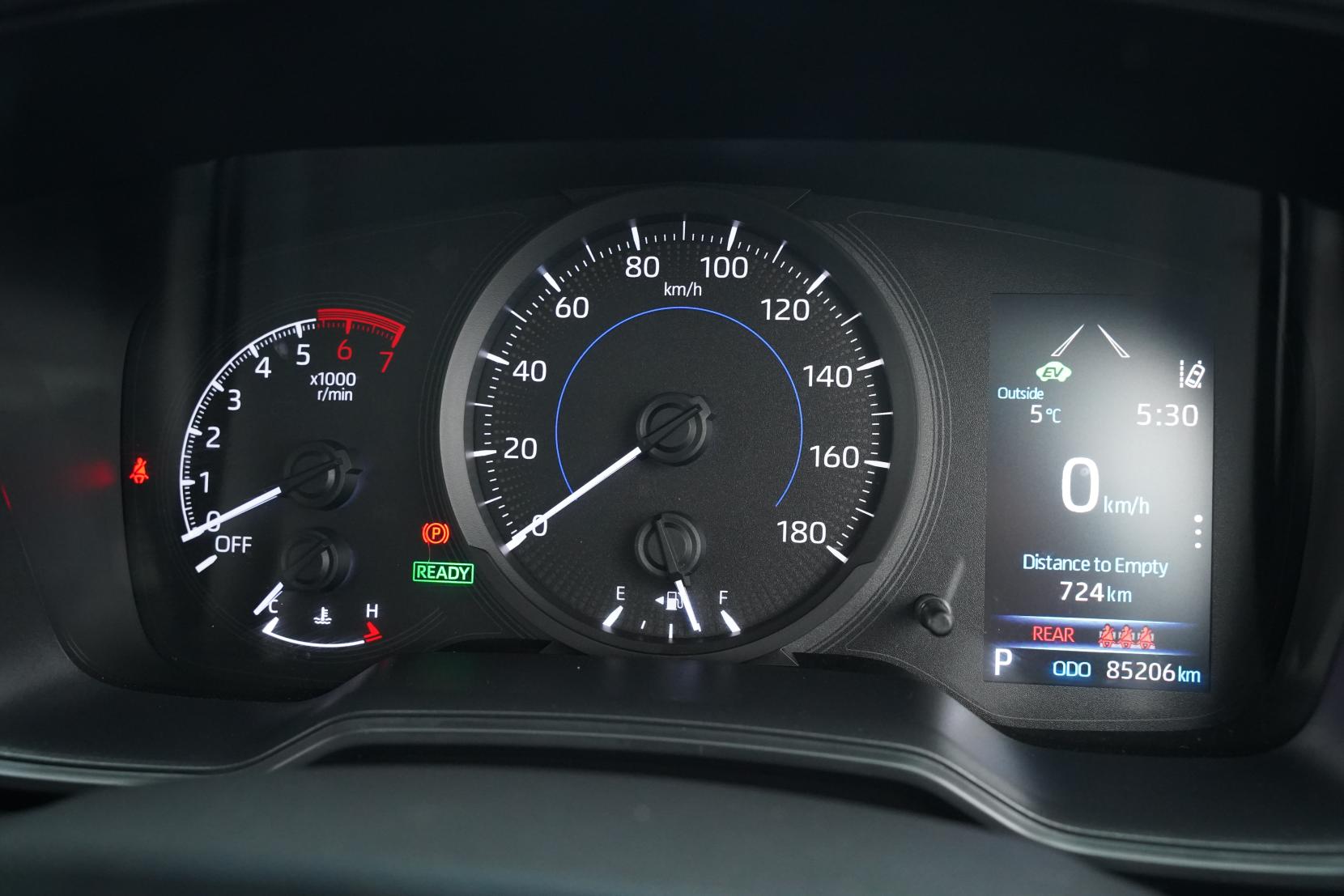 Toyota Corolla Touring Hybrid G-X