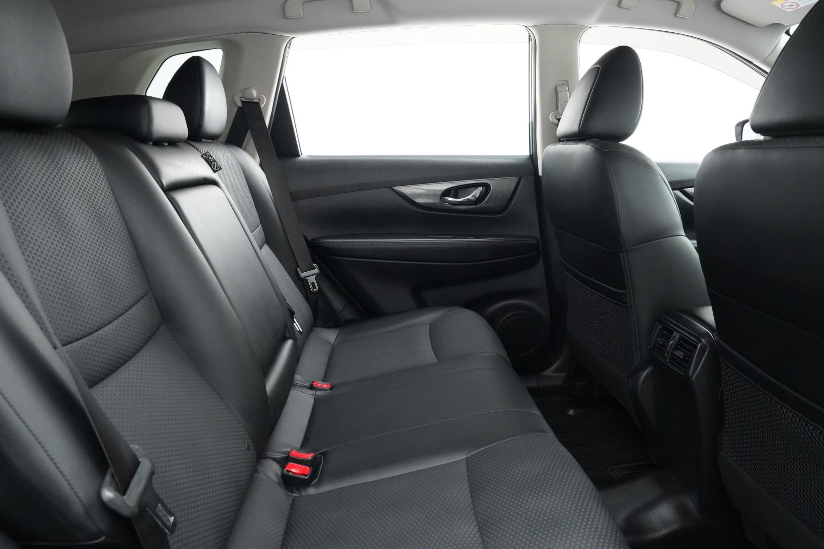 Nissan X-TRAIL 2.0 20X 2WD 5 Seater