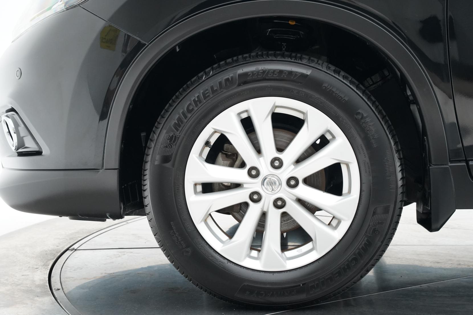 Nissan X-TRAIL 2.0 20X 2WD 5 Seater