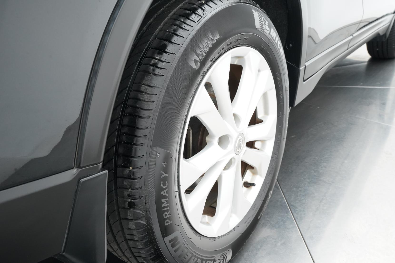 Nissan X-TRAIL 2.0 20X 2WD 5 Seater