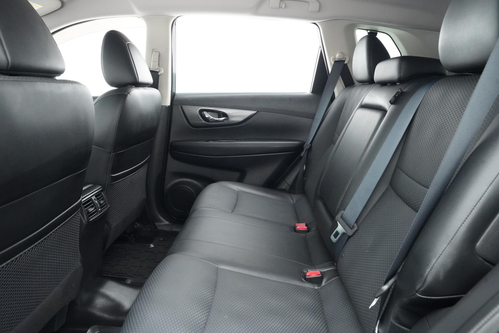 Nissan X-TRAIL 2.0 20X 2WD 5 Seater