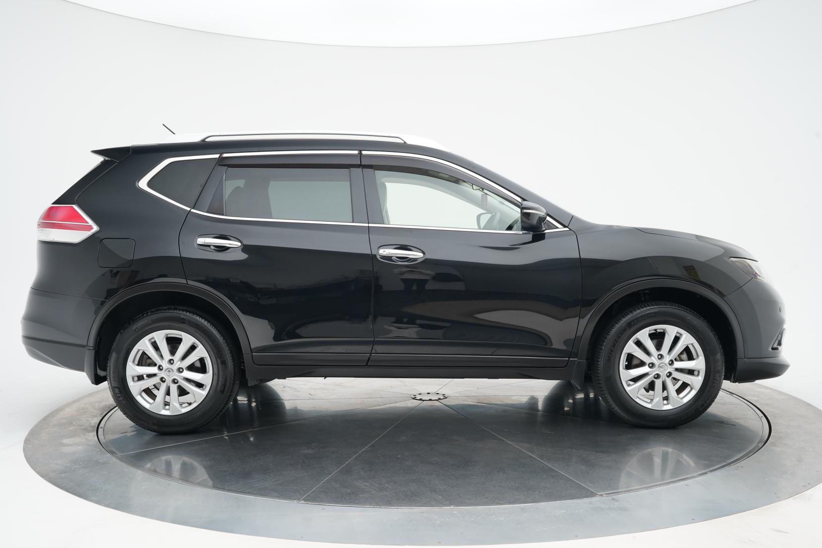 Nissan X-TRAIL 2.0 20X 2WD 5 Seater